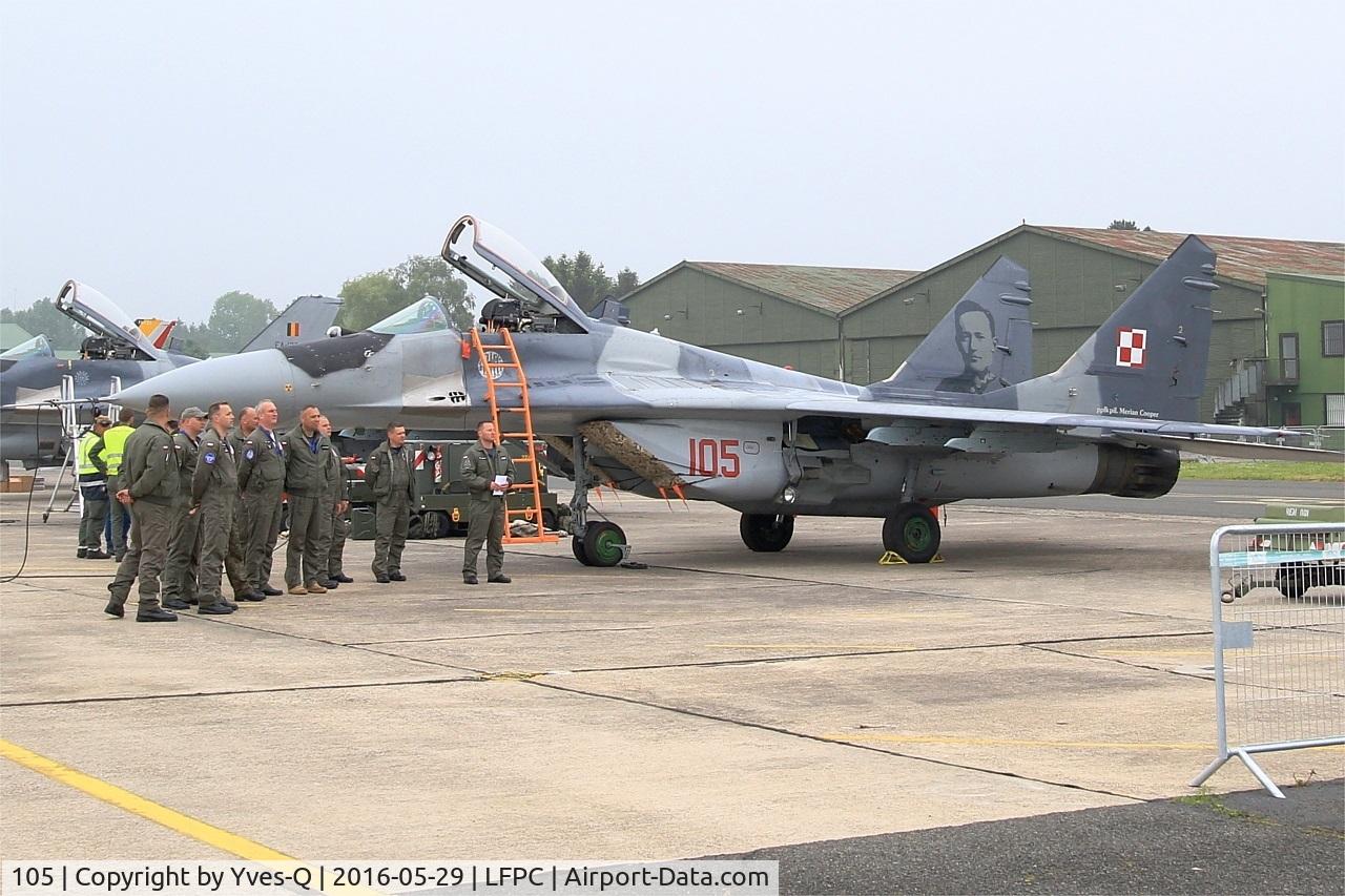 105, Mikoyan-Gurevich MiG-29A C/N 2960535105, Polish Air Force Mikoyan-Gurevich MiG-29A, Static display, Creil Air Base 110 (LFPC-CSF) Open day 2016