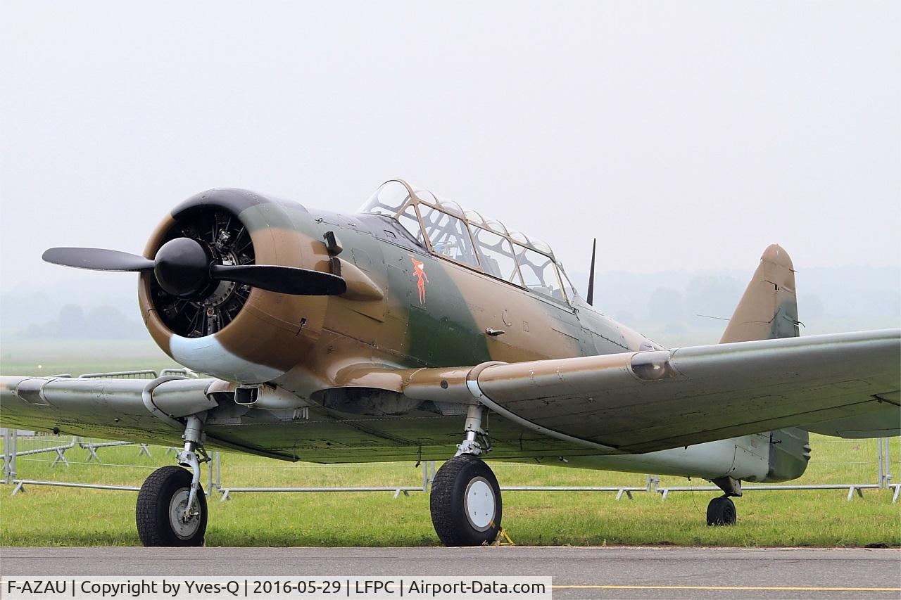 F-AZAU, 1951 North American T-6G Texan C/N 182-800, North American T-6G Texan, Static display, Creil Air Base 110 (LFPC-CSF) Open day 2016
