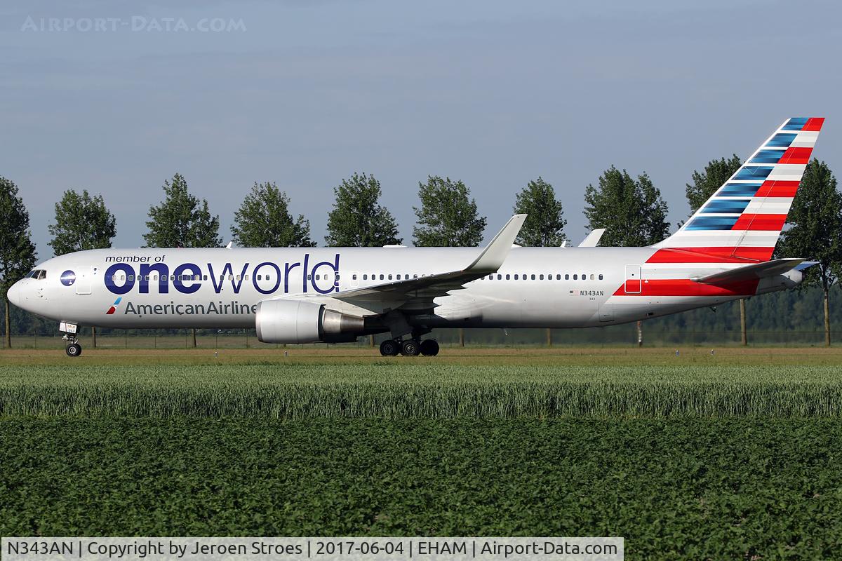 N343AN, 2003 Boeing 767-323 C/N 33082, eham