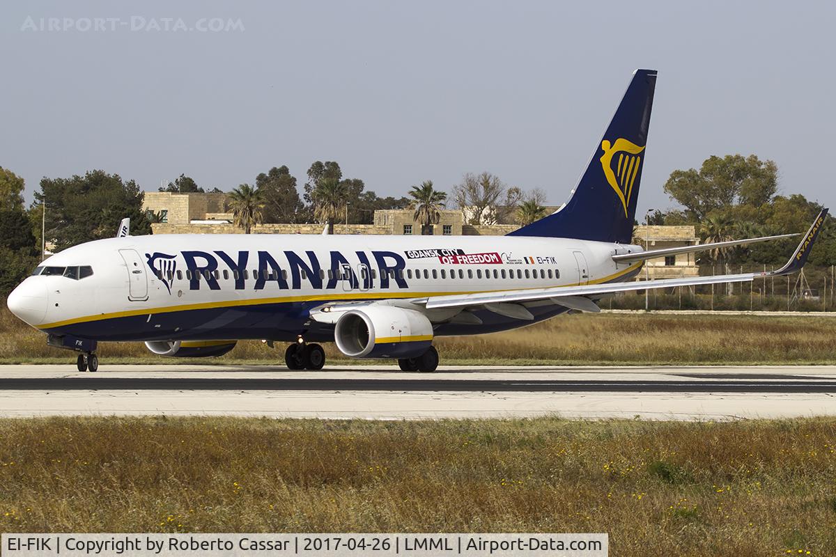 EI-FIK, 2015 Boeing 737-8AS C/N 44700, Runway 13