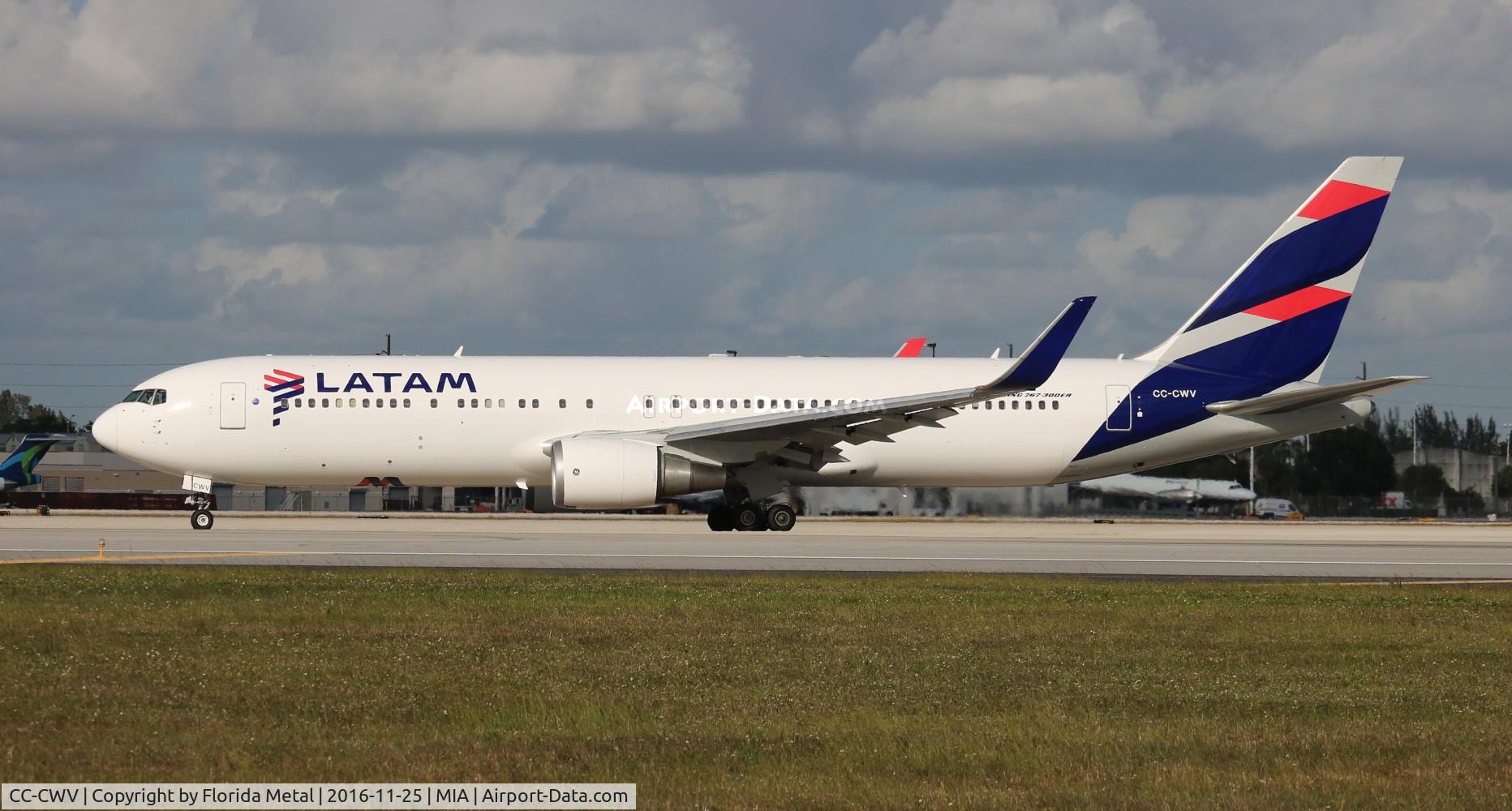 CC-CWV, 2007 Boeing 767-316/ER C/N 35230, LATAM 767-300