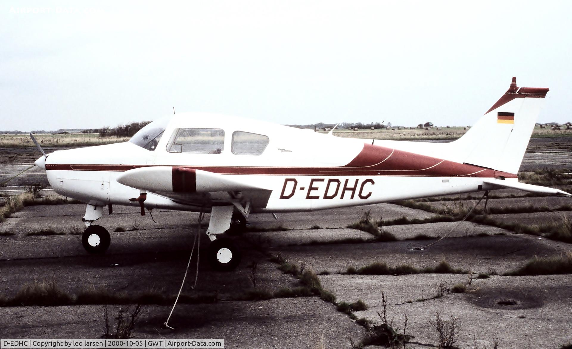 D-EDHC, 1963 Beech 23 Musketeer C/N M-454, Westerland Sylt 5.10.2000