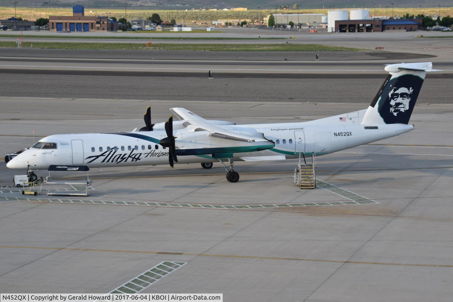 N452QX, 2013 De Havilland Canada DHC-8-402Q Dash 8 Dash 8 C/N 4459, Parked at the gate.