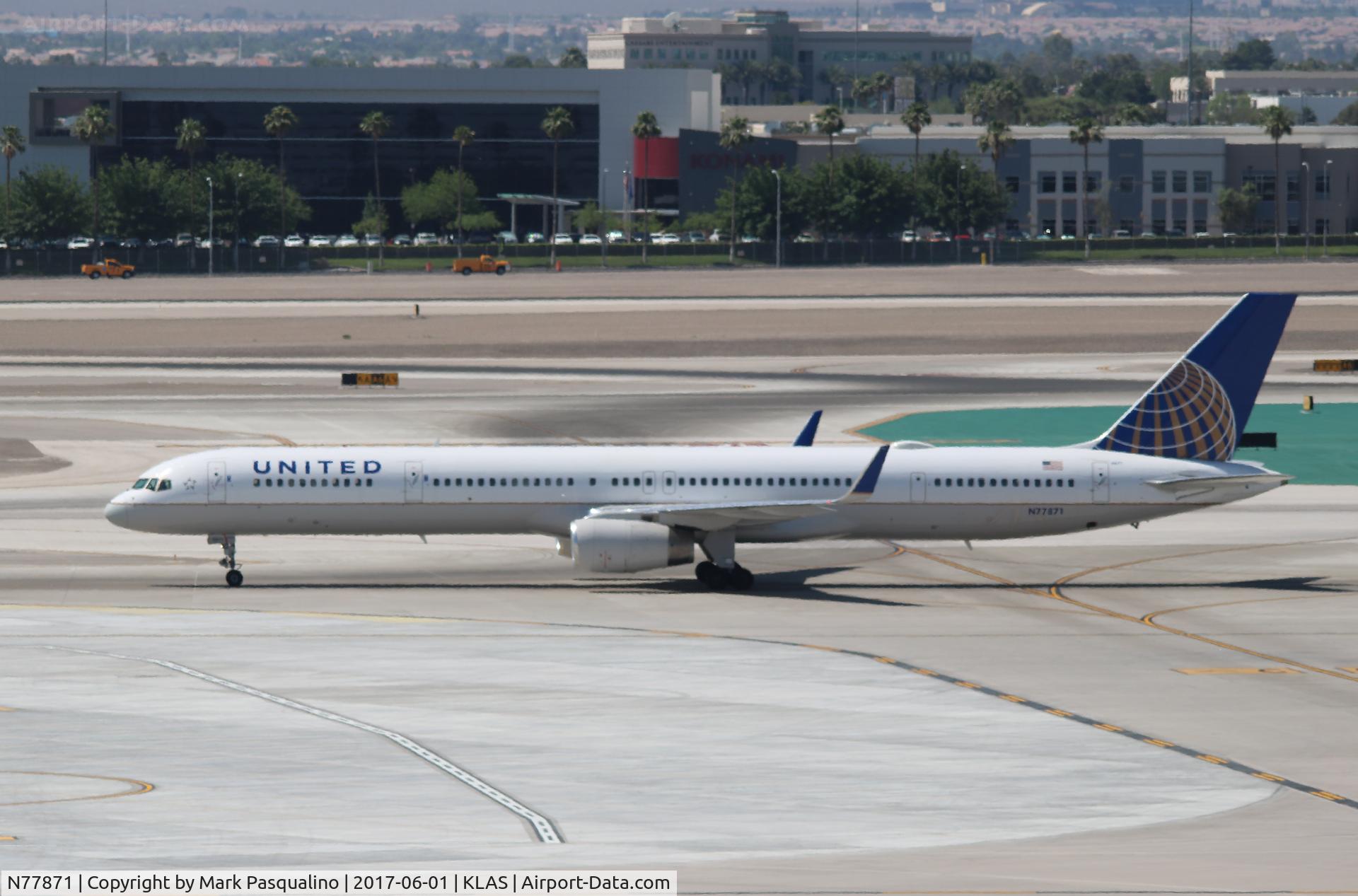 N77871, 2003 Boeing 757-33N C/N 33526, Boeing 757-300