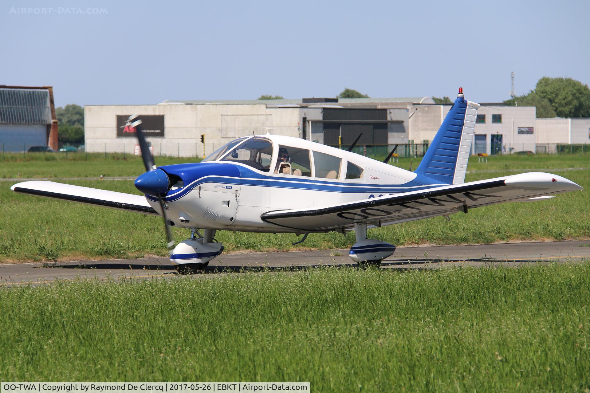 OO-TWA, Piper PA-28-180E Cherokee C/N 28-5608, At Wevelgem.