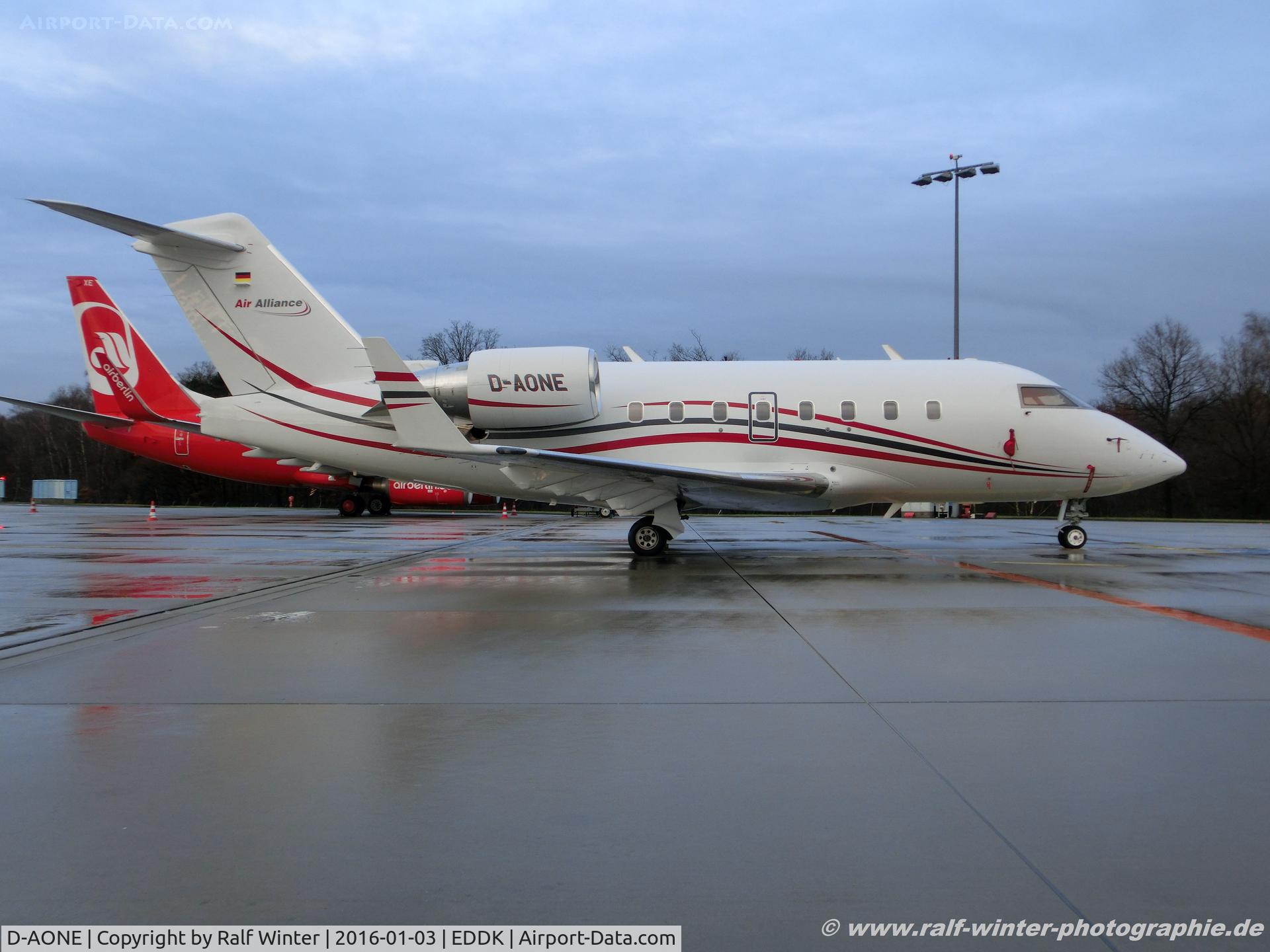 D-AONE, 1999 Bombardier Challenger 604 (CL-600-2B16) C/N 5430, Bombardier CL-600-2B16 Challenger 604 - AYY Air Alliance Express Gm,bH - 5430 - D-AONE - 03.01.2016 - CGN (2)