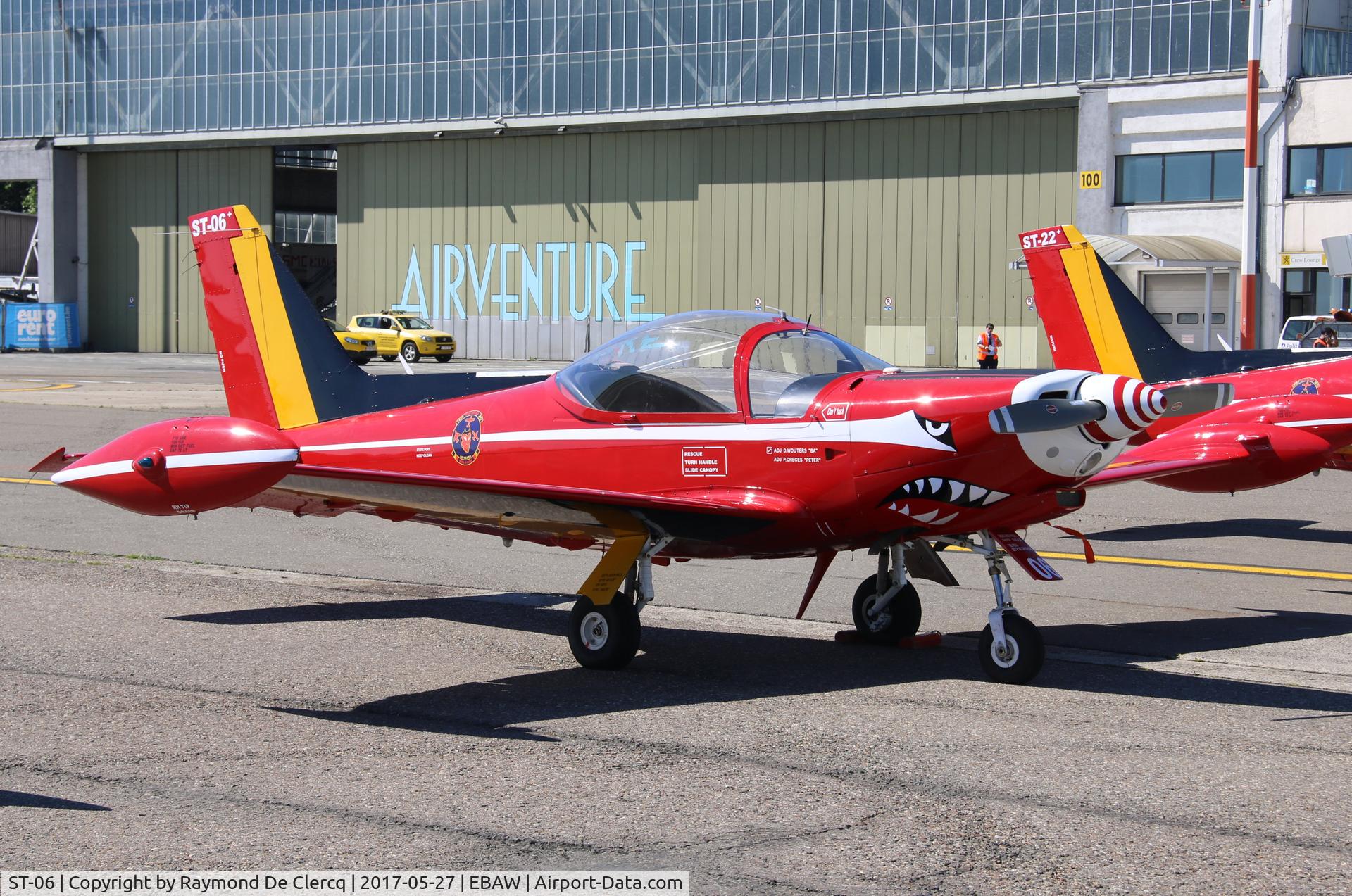 ST-06, SIAI-Marchetti SF-260M C/N 10-06, 26th Stampe fly in.