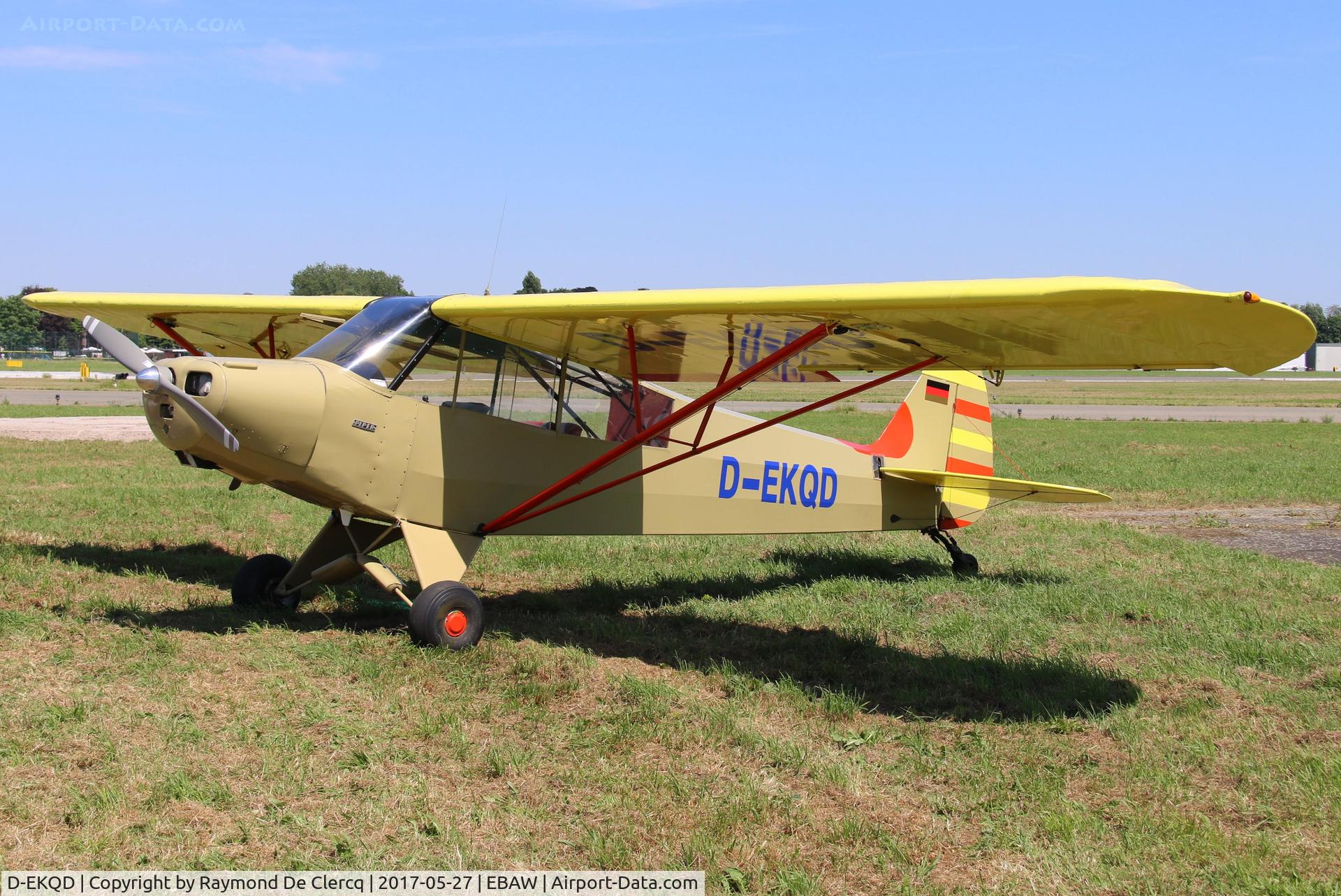 D-EKQD, 1951 Piper L-18C Super Cub (PA-18-95) C/N 18-1508, 26th Stampe fly in.