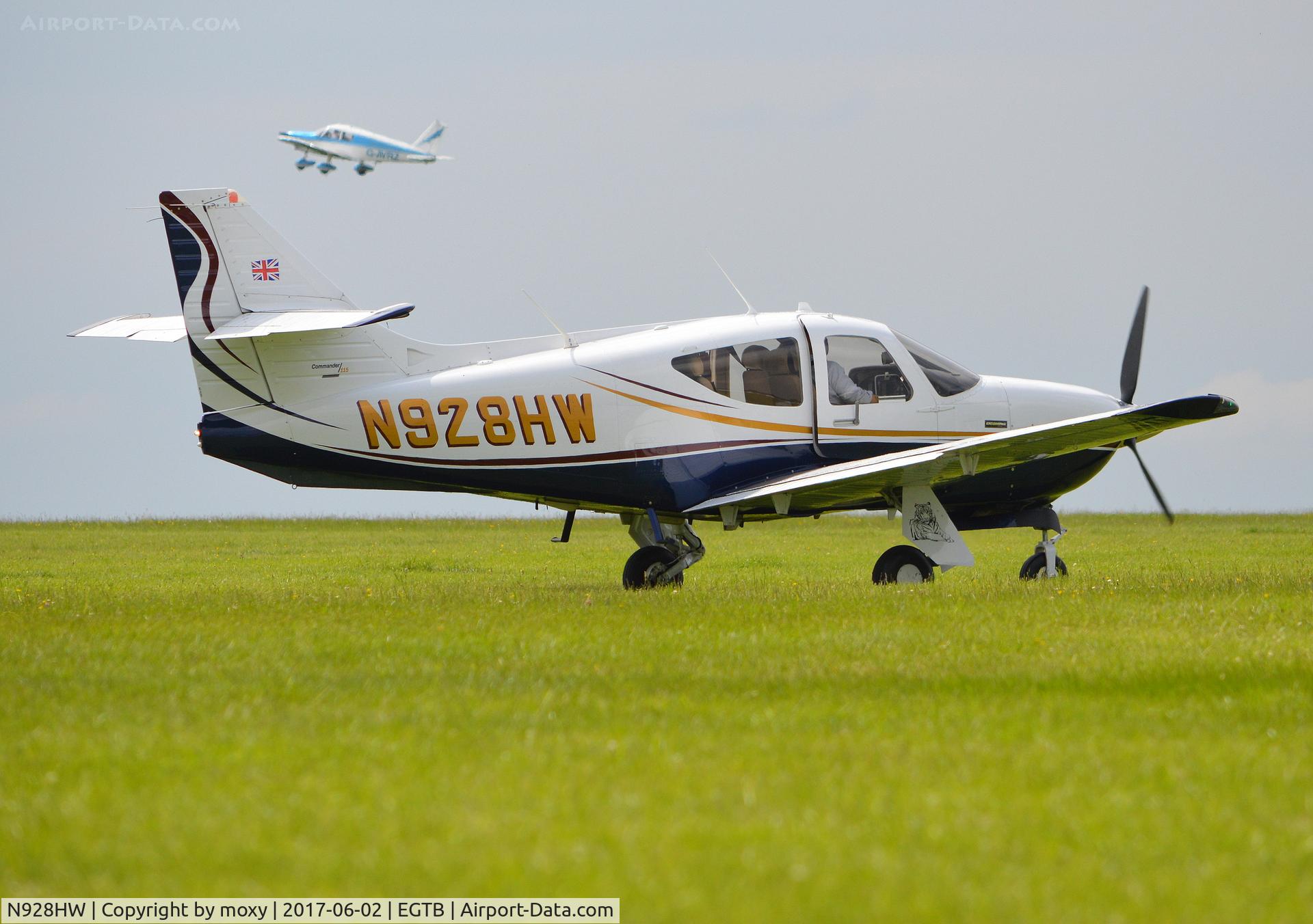 N928HW, 2000 Rockwell Commander 114-B C/N 14672, Rockwell Commander 114-B at Wycombe Air Park.