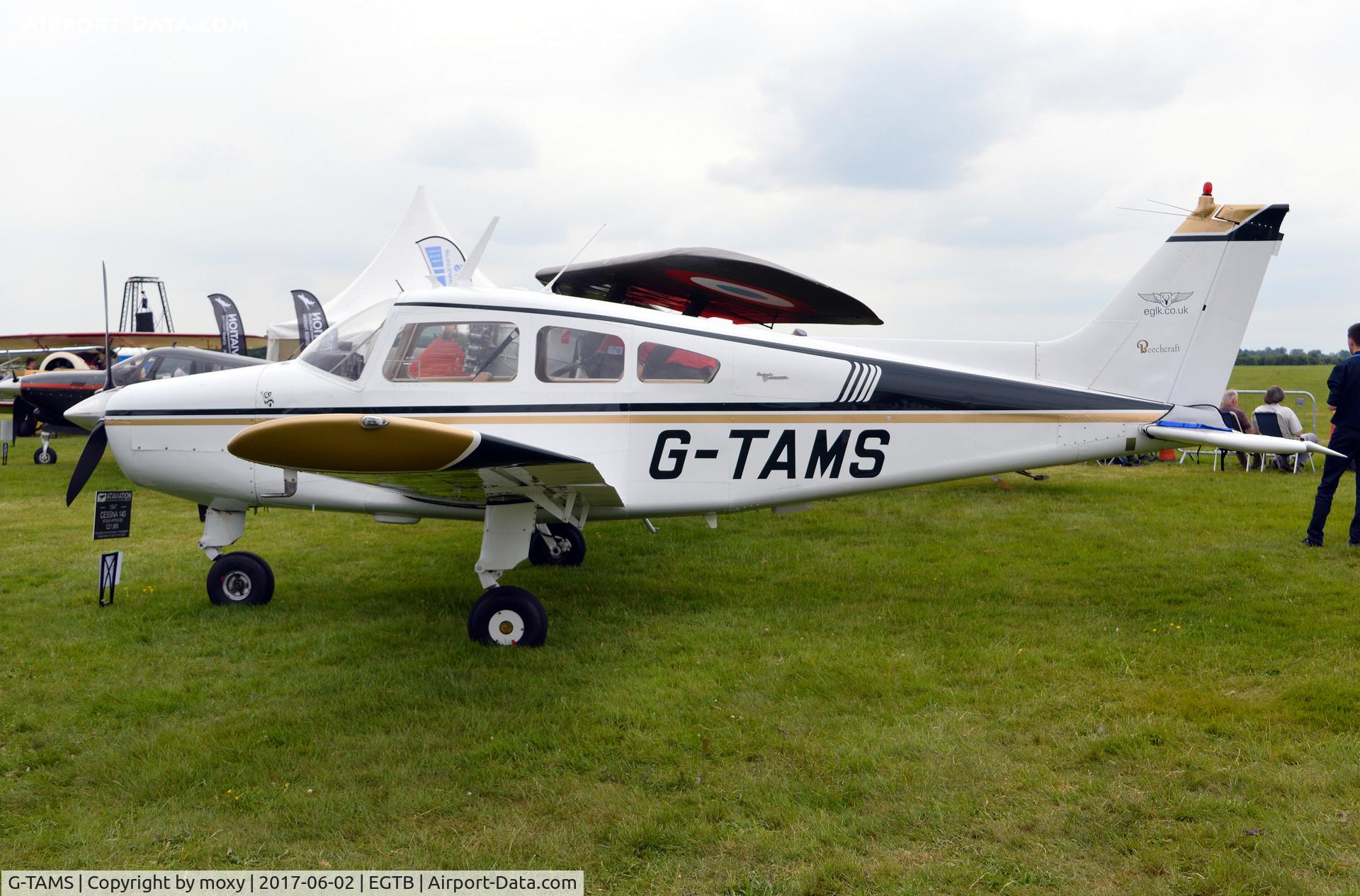 G-TAMS, 1967 Beech A23-24 Musketeer Super III C/N MA-190, Beech A23-24 Musketeer at Wycombe Air Park.