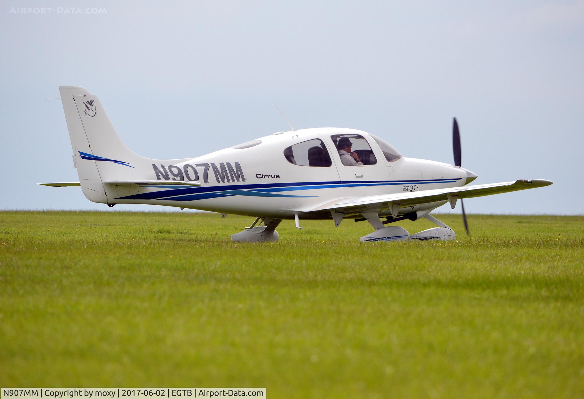 N907MM, 2003 Cirrus SR20 C/N 1270, Cirrus SR20 at Wycombe Air Park.
