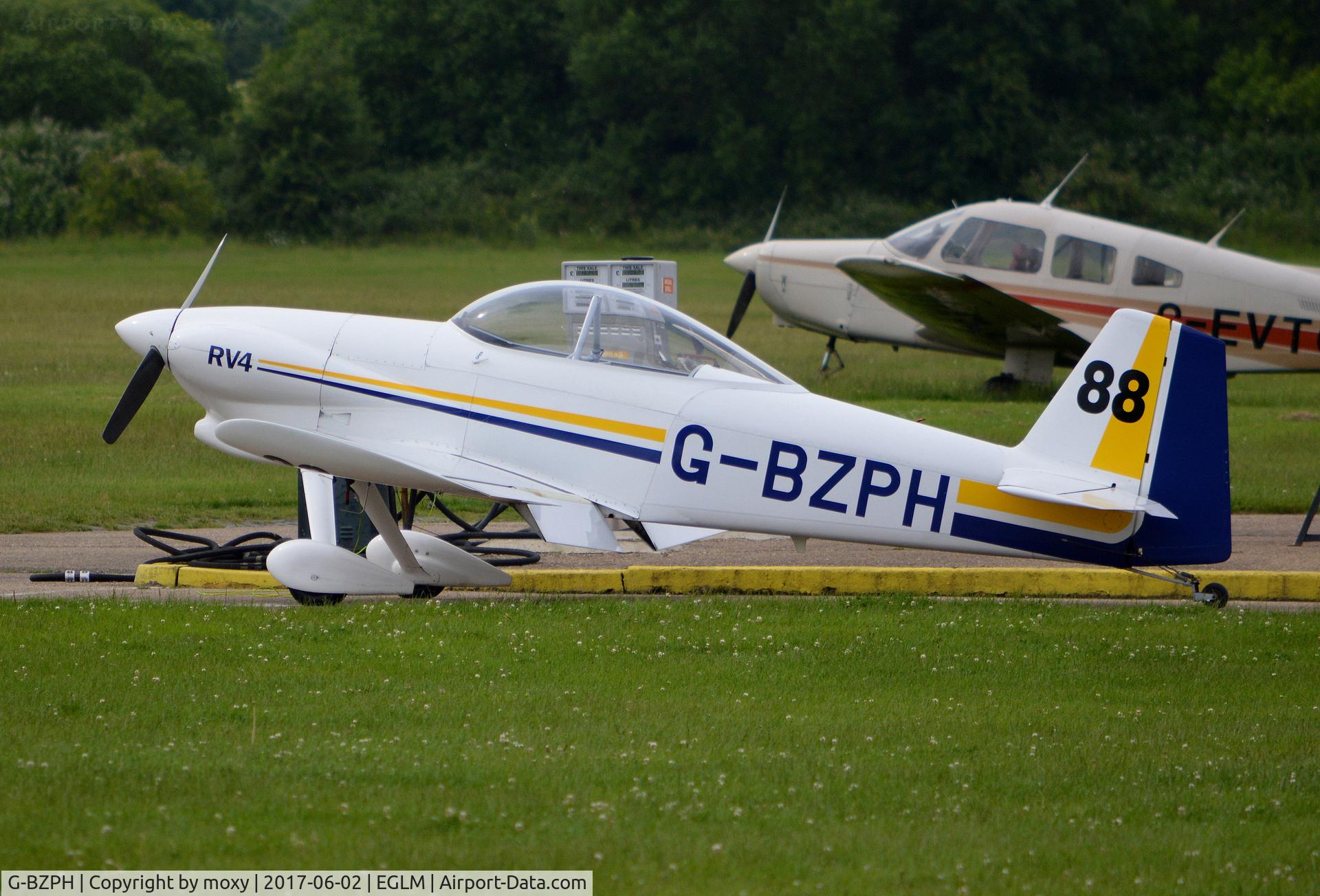 G-BZPH, 2000 Vans RV-4 C/N PFA 181-12867, Vans RV-4 at White Waltham.
