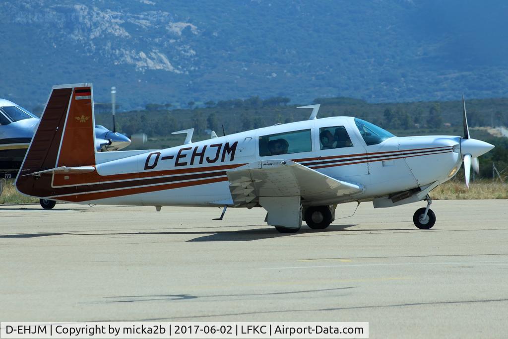 D-EHJM, 1977 Mooney M20J 201 C/N 24-0190, Taxiing