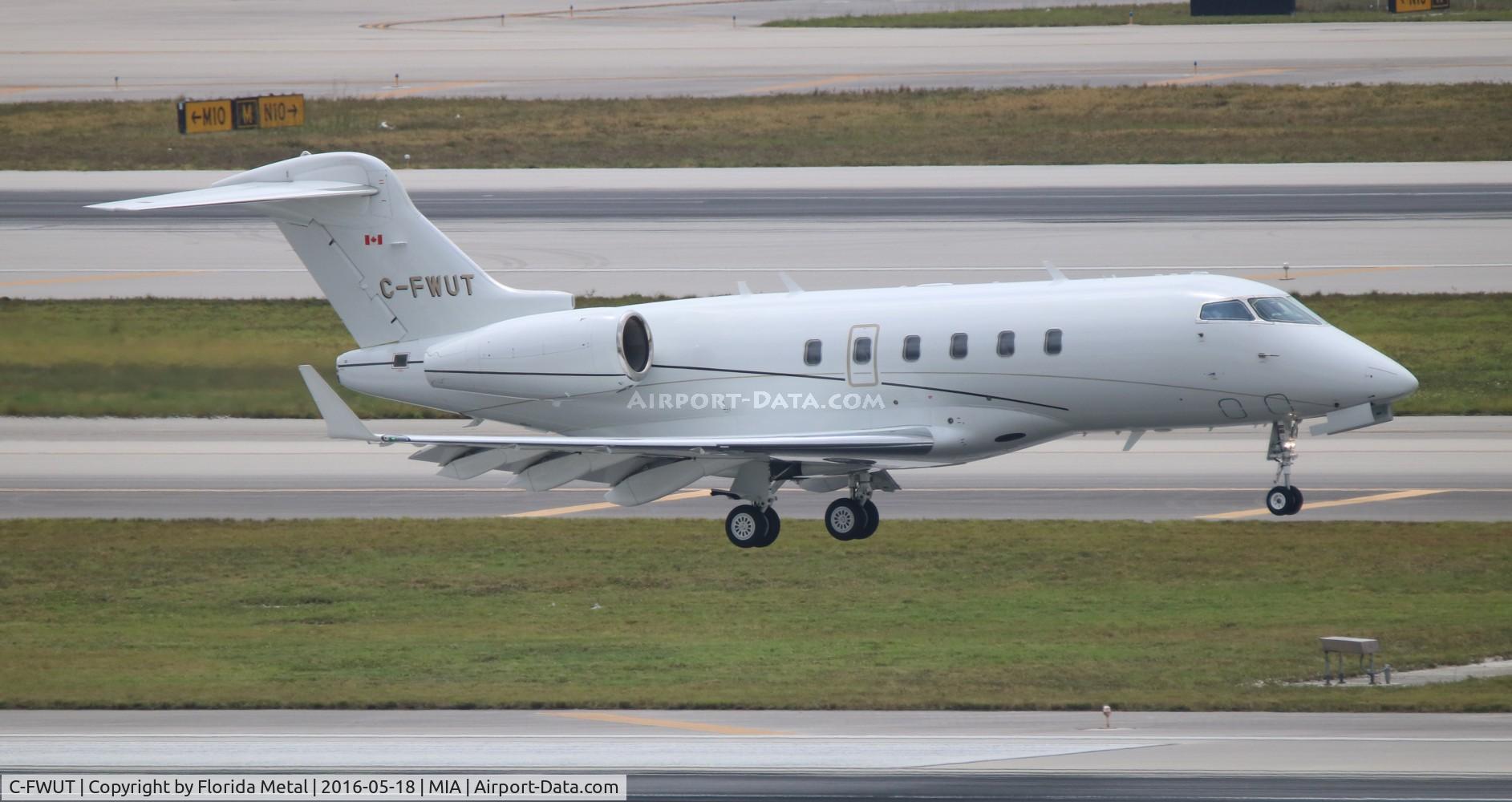 C-FWUT, 2008 Bombardier Challenger 300 (BD-100-1A10) C/N 20246, Challenger 300