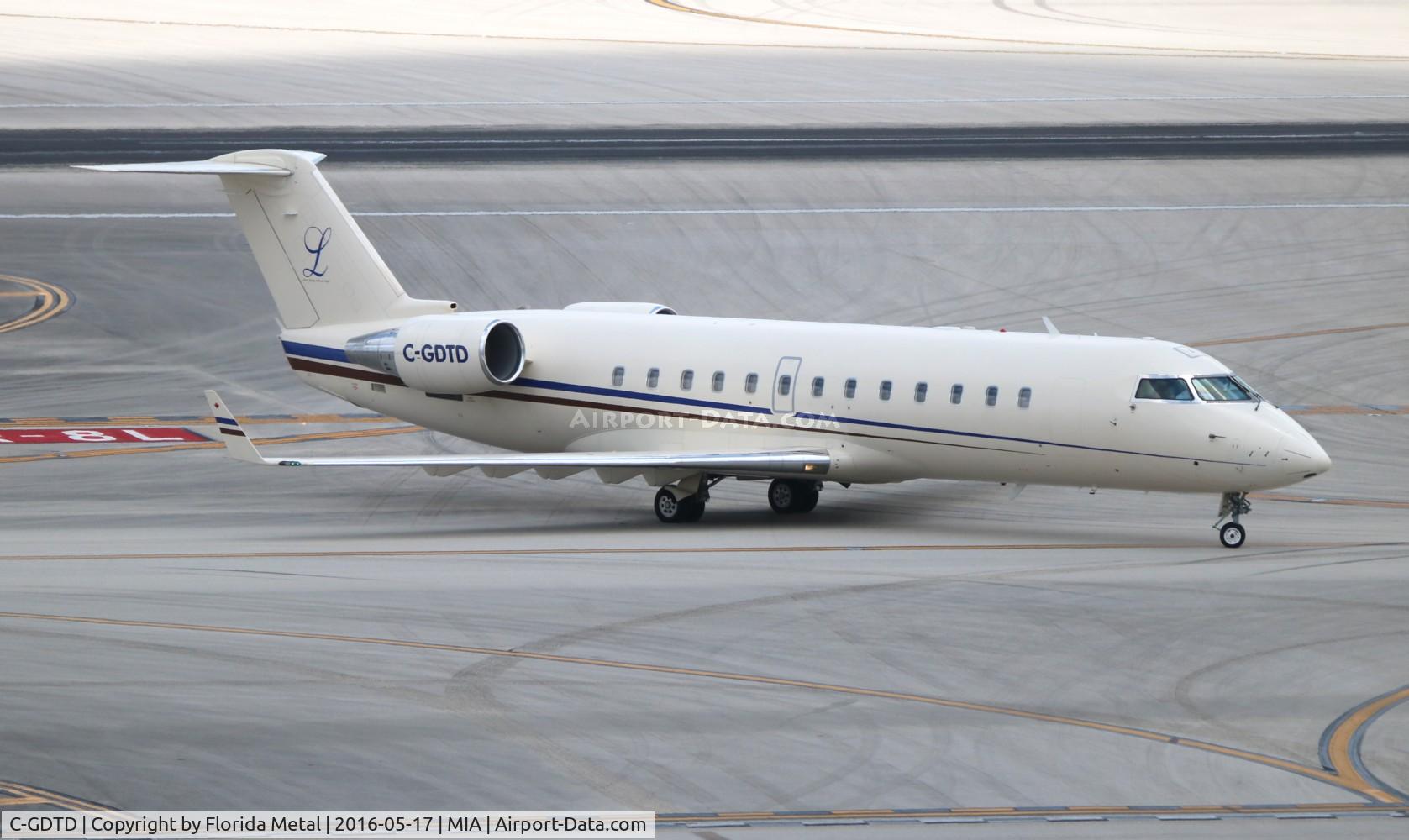 C-GDTD, 2005 Bombardier Challenger 850 (CL-600-2B19) C/N 8067, Challenger 850
