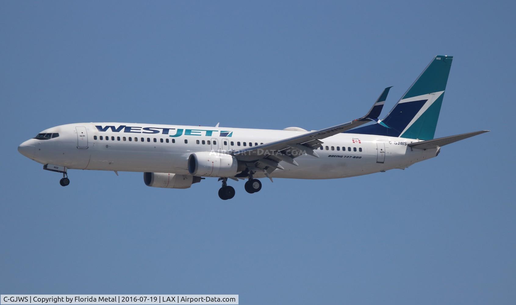 C-GJWS, 2005 Boeing 737-8CT C/N 34152, West Jet