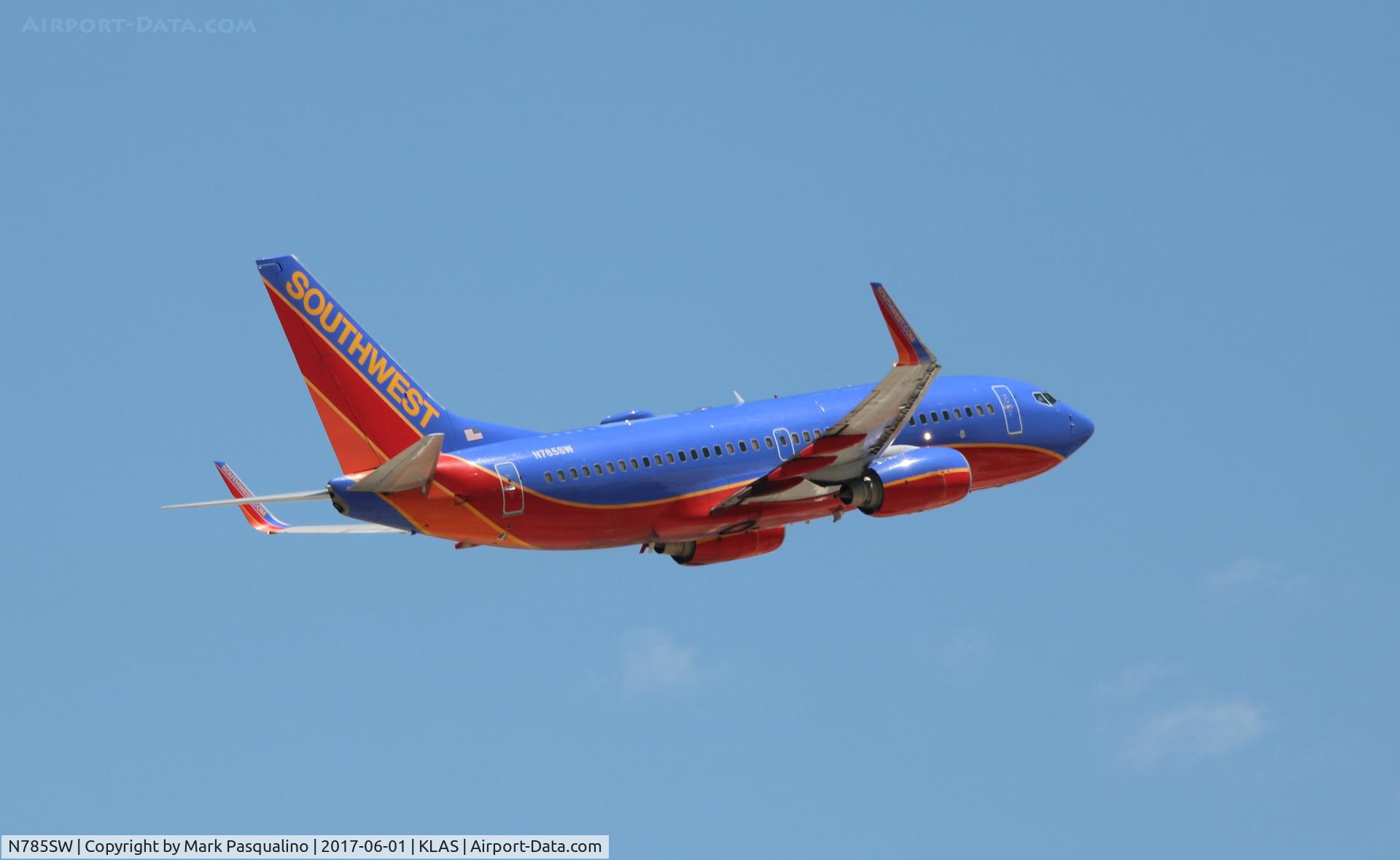 N785SW, 2000 Boeing 737-7H4 C/N 30602, Boeing 737-700