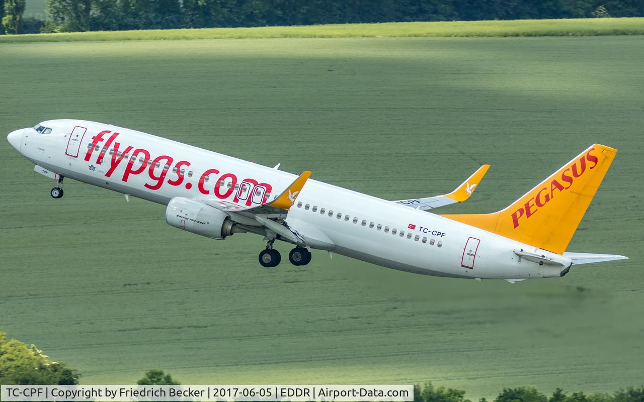 TC-CPF, 2012 Boeing 737-82R C/N 40879, departure to Antalya via RW27