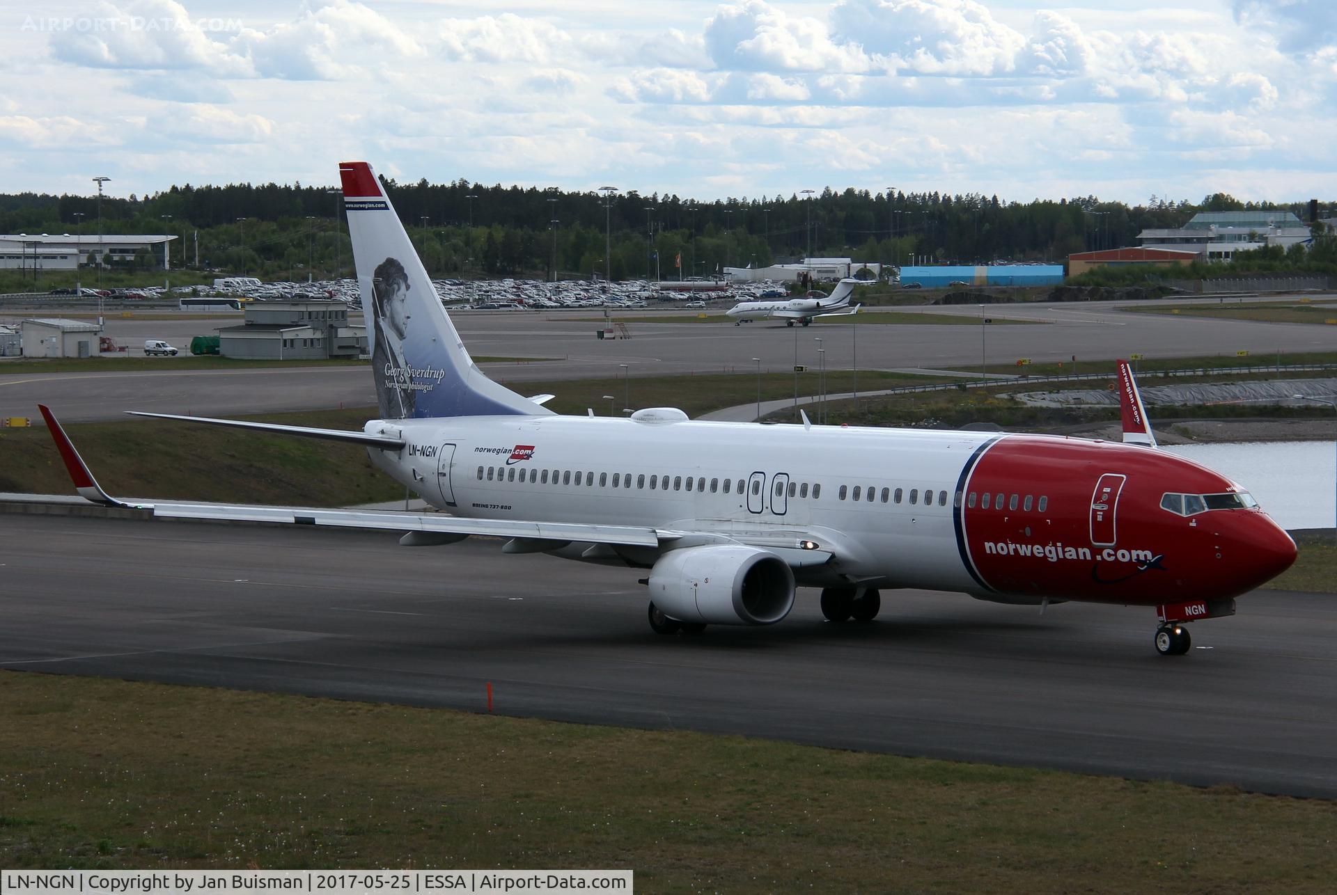 LN-NGN, 2013 Boeing 737-8JP C/N 39025, Norwegian