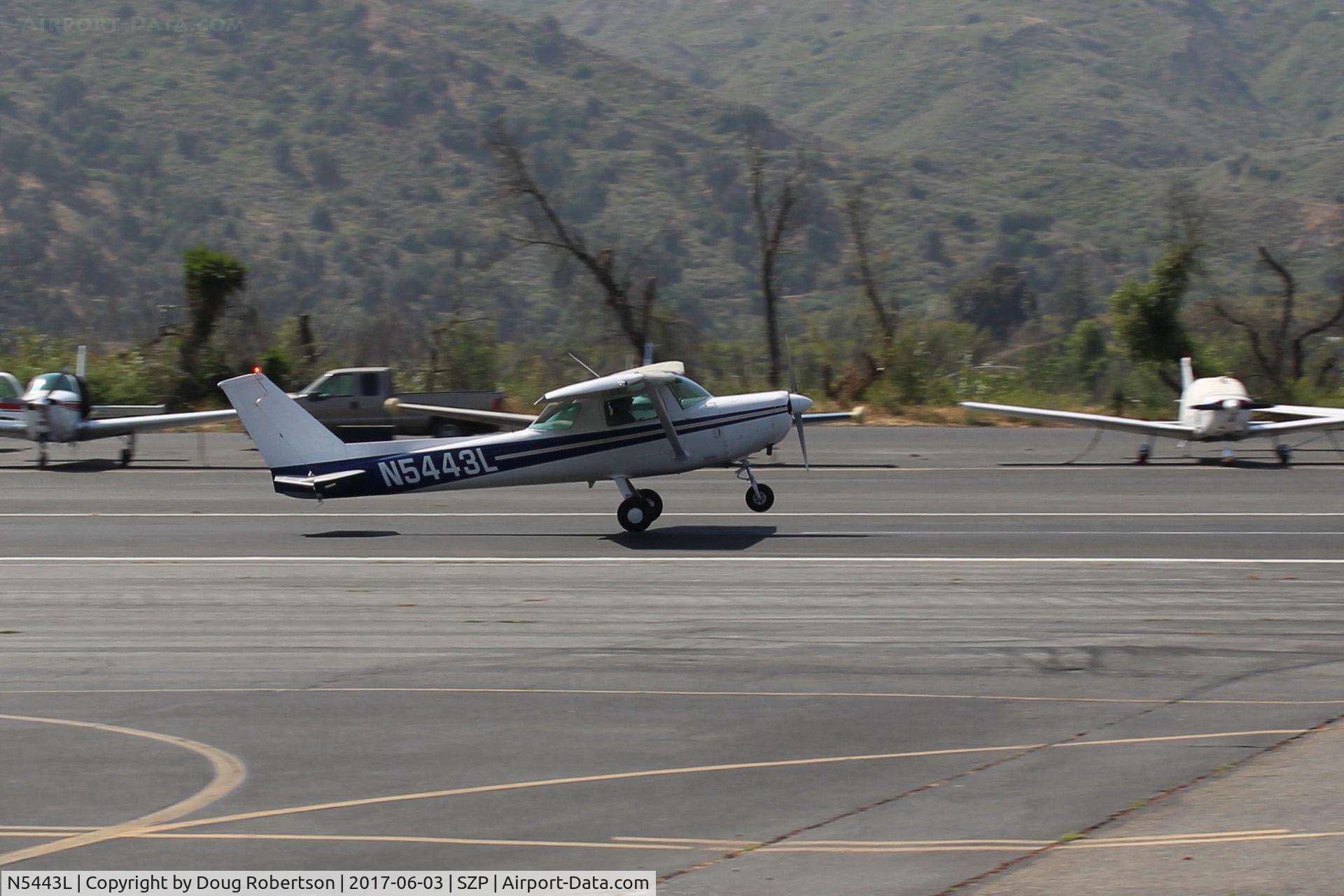 N5443L, 1980 Cessna 152 C/N 15284315, 1980 Cessna 152, Lycoming O-235 115 Hp, landing Rwy 22