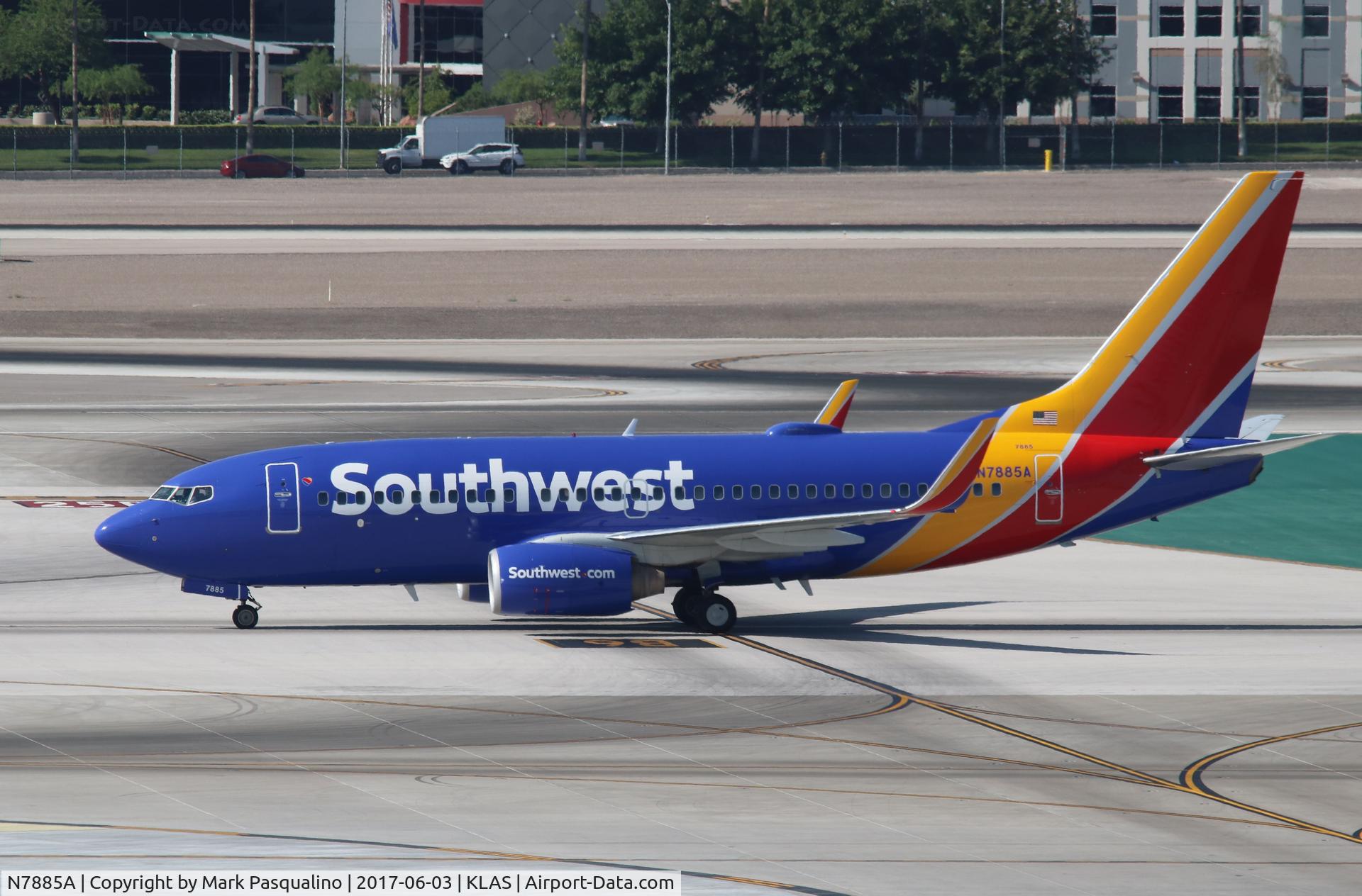 N7885A, 2002 Boeing 737-76N C/N 33379, Boeing 737-700