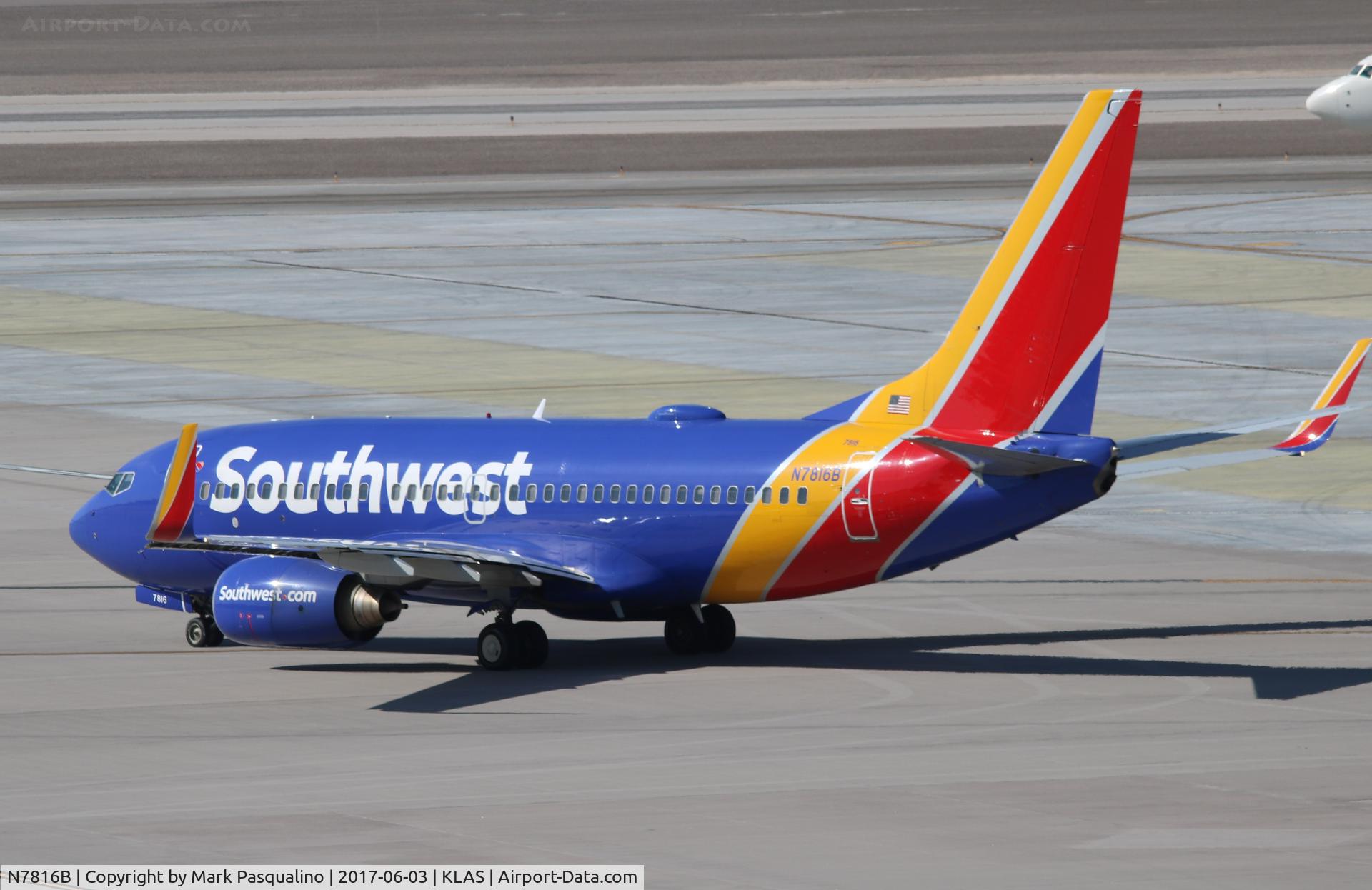 N7816B, 1999 Boeing 737-7L9 C/N 28009, Boeing 737-700