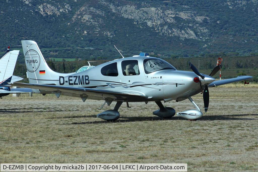 D-EZMB, 2009 Cirrus SR22 GTS Turbo C/N 3434, Parked