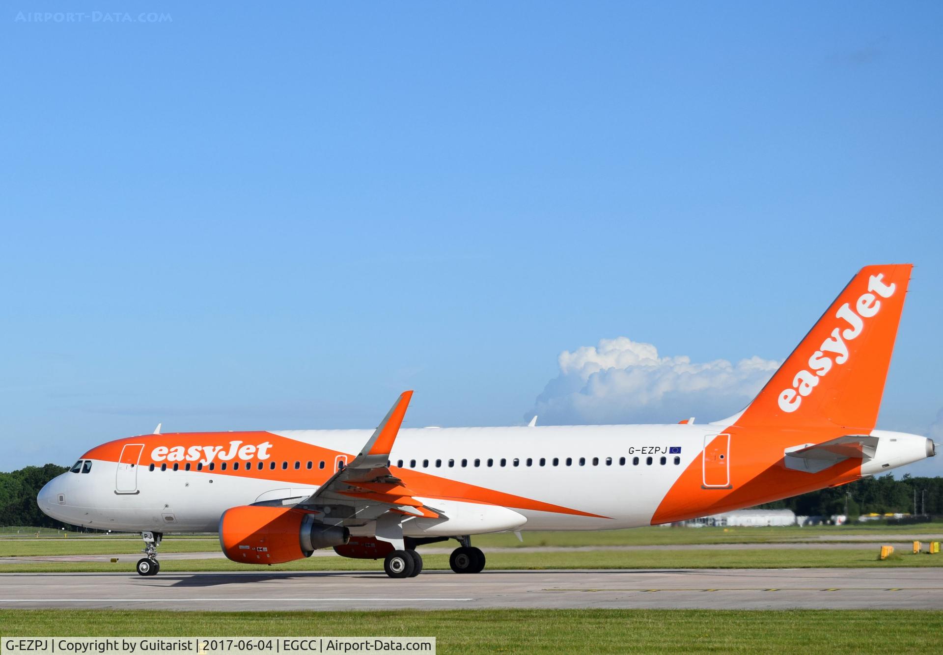 G-EZPJ, 2016 Airbus A320-214 C/N 7132, At Manchester