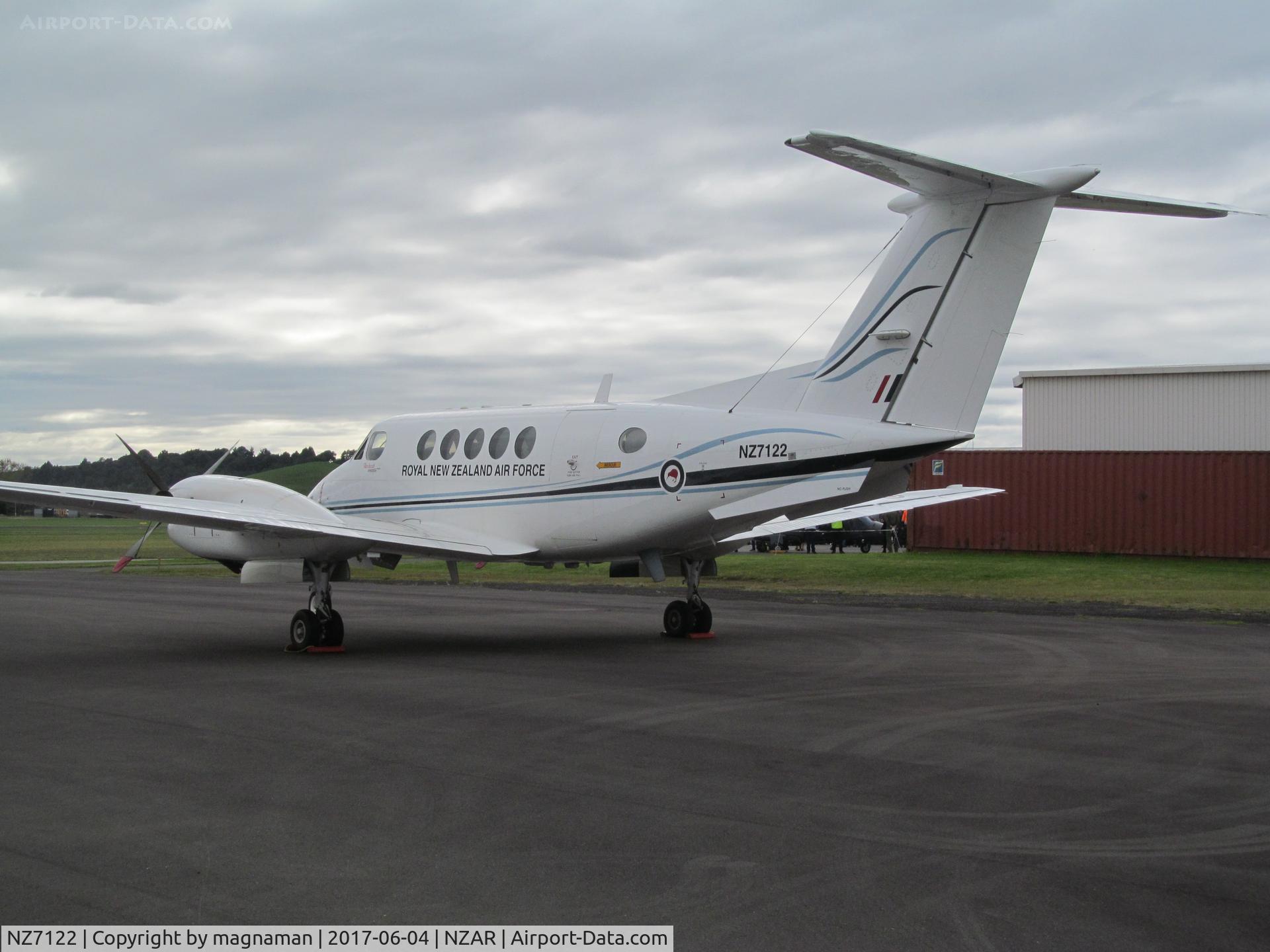 NZ7122, Beechcraft Beech 200 C/N BB-1944, At Ardmore for D Day show