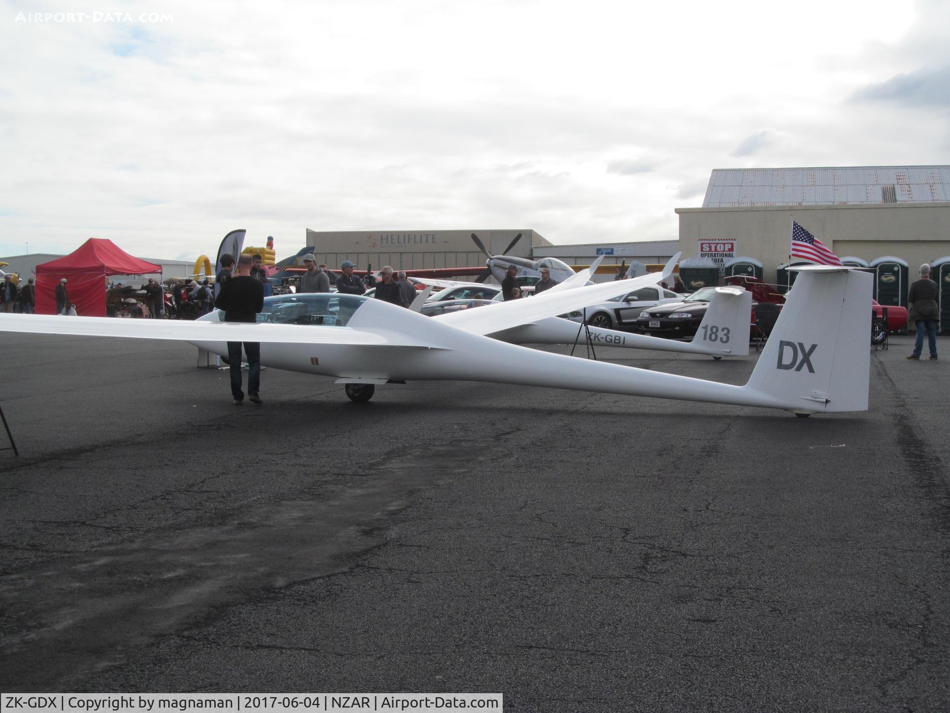 ZK-GDX, Schempp-Hirth Duo Discus C/N 504, in 