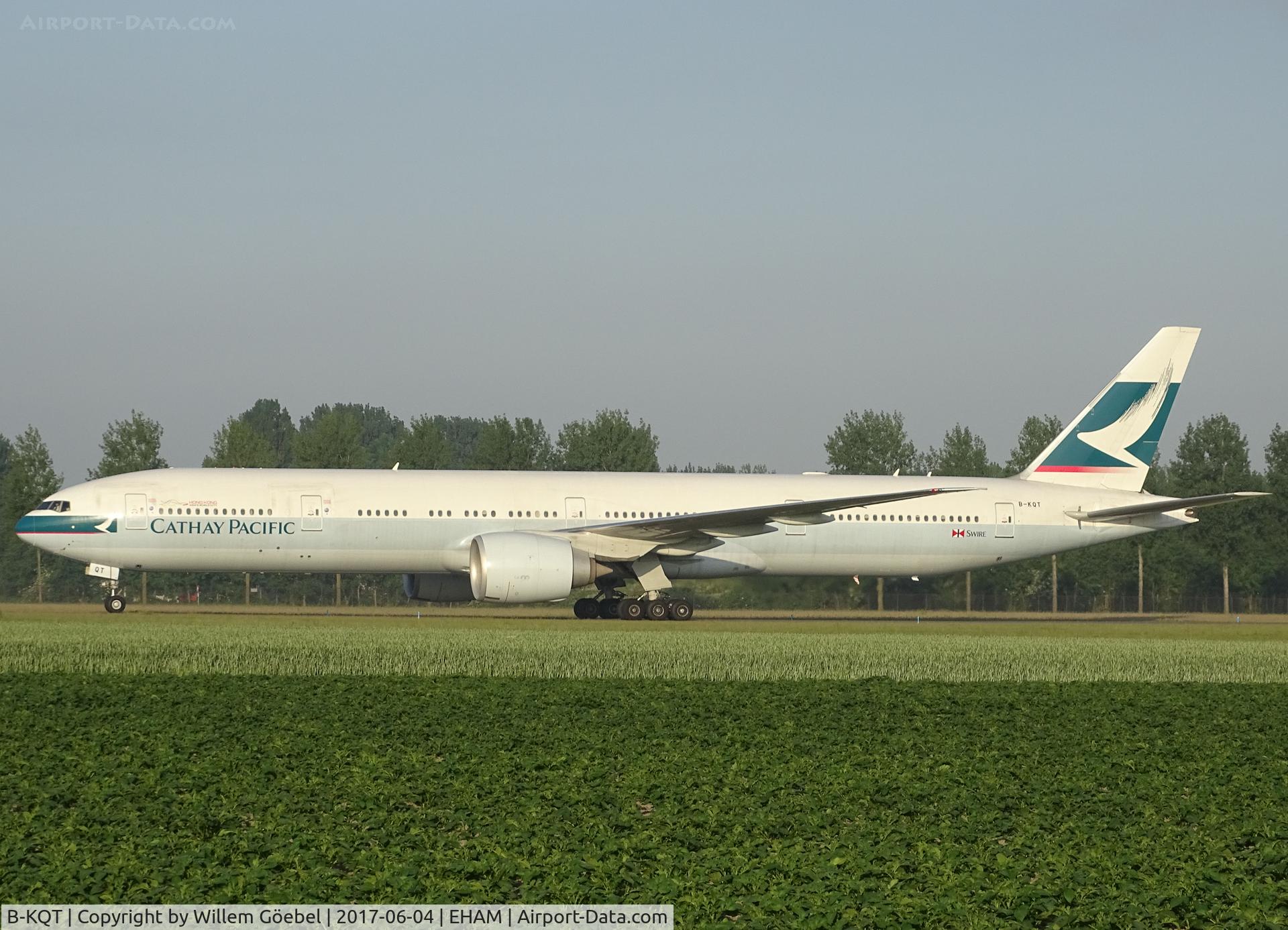 B-KQT, 2014 Boeing 777-367/ER C/N 41766, Taxi to te gate on Amsterdam Schiphol Airport