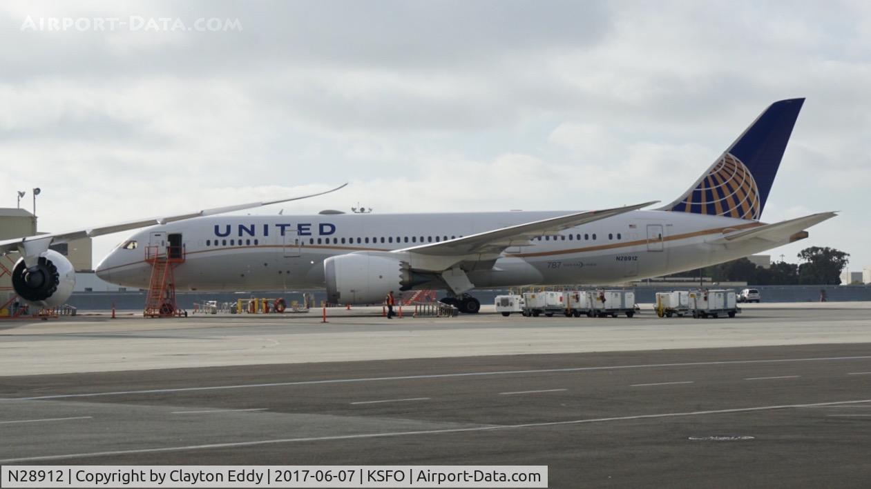 N28912, 2014 Boeing 787-8 Dreamliner C/N 34828, SFO 2017.