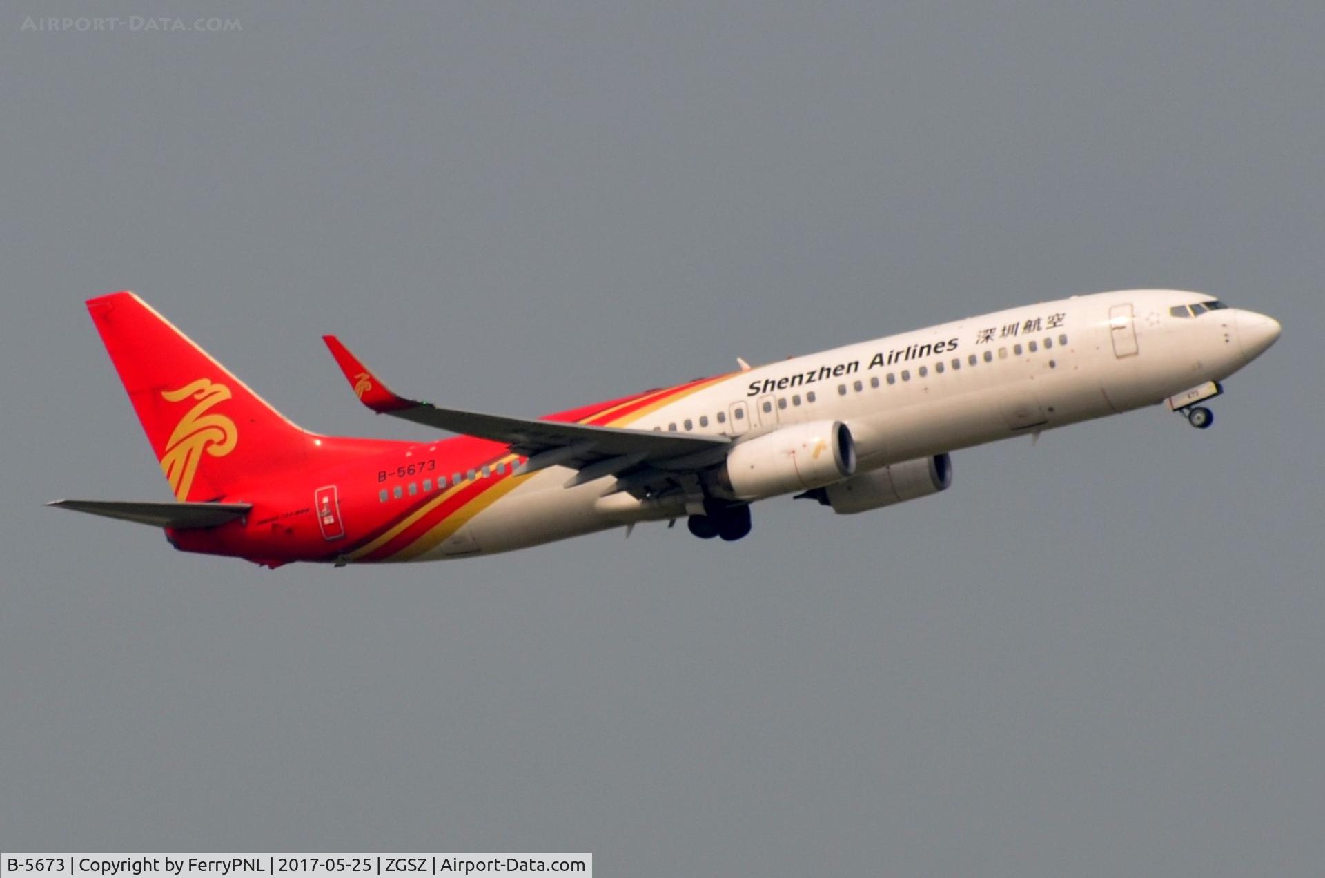 B-5673, 2012 Boeing 737-87L C/N 39155, B738 take-off