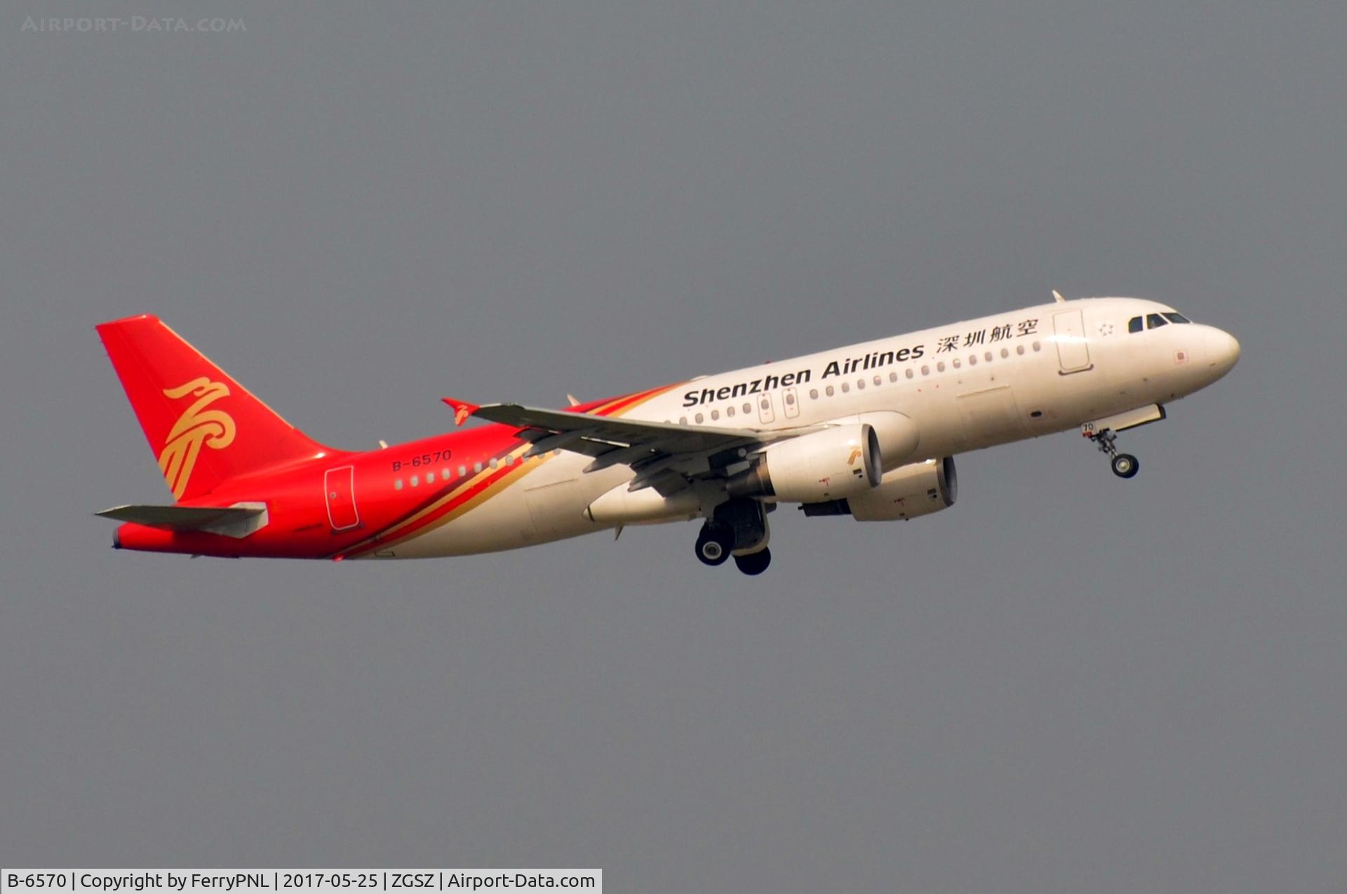 B-6570, 2009 Airbus A320-214 C/N 4010, Shenzhen A320 departing