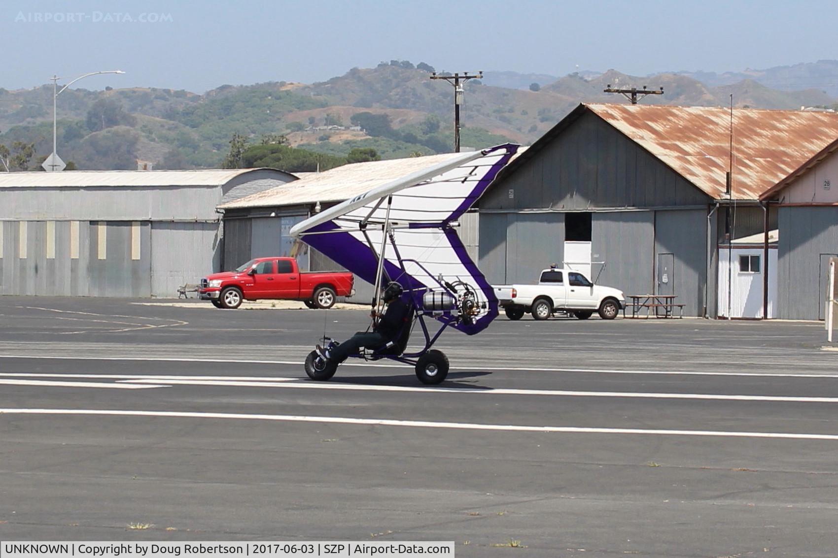 UNKNOWN, Unknown Unknown C/N Unknown, Unknown Ultralight takeoff roll Rwy 22