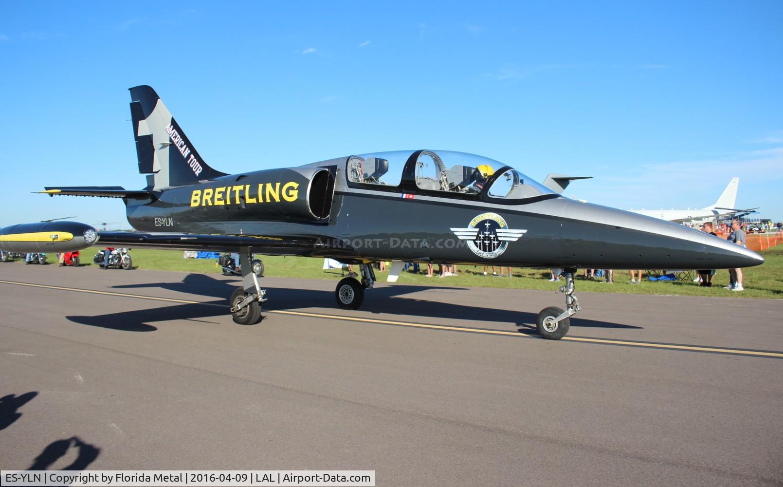ES-YLN, Aero L-39C Albatros C/N 533637, Breitling