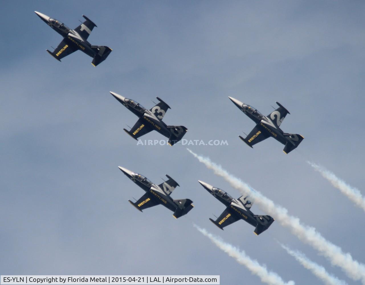 ES-YLN, Aero L-39C Albatros C/N 533637, Breitling