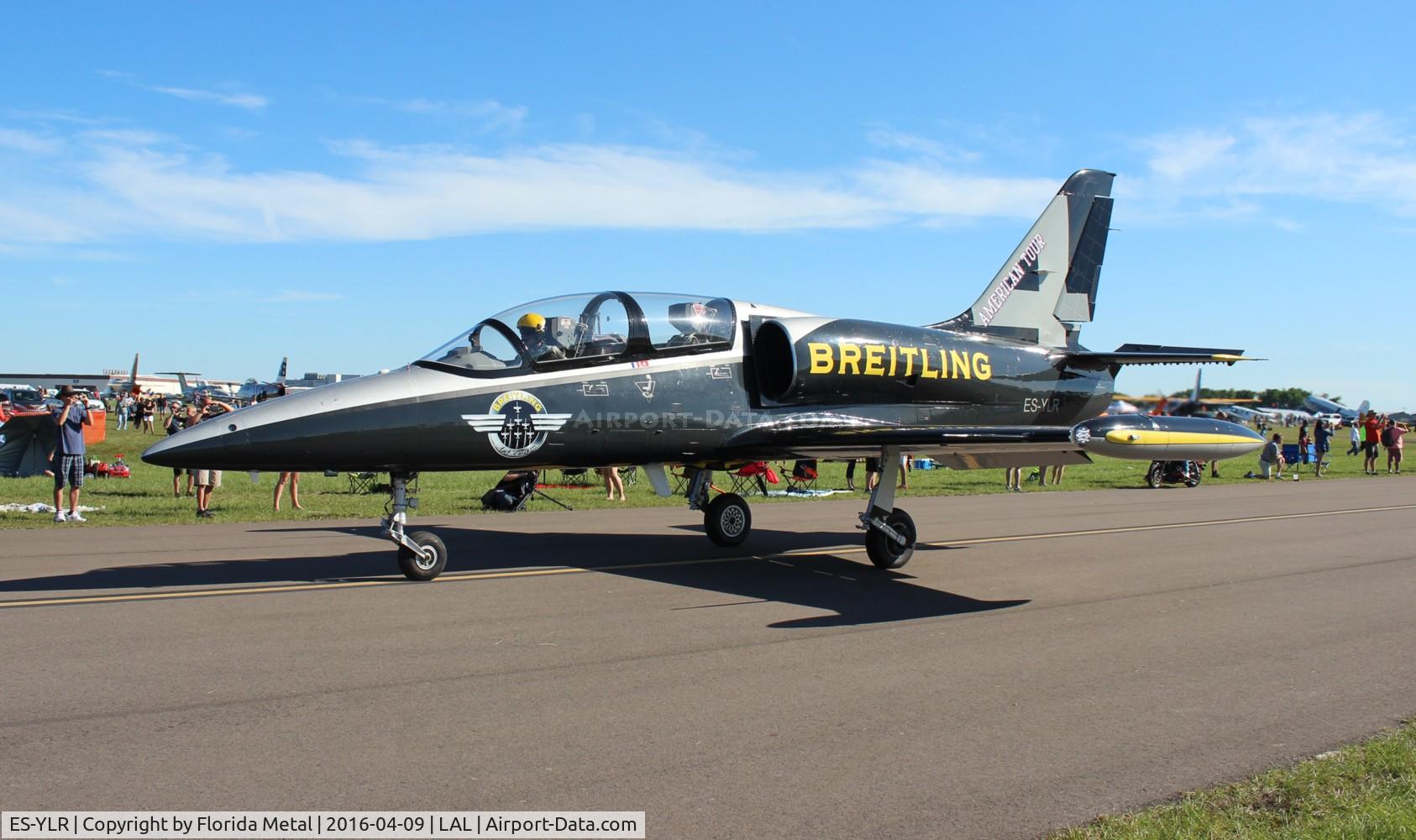 ES-YLR, Aero L-39 Albatros C/N 691880, Breitling