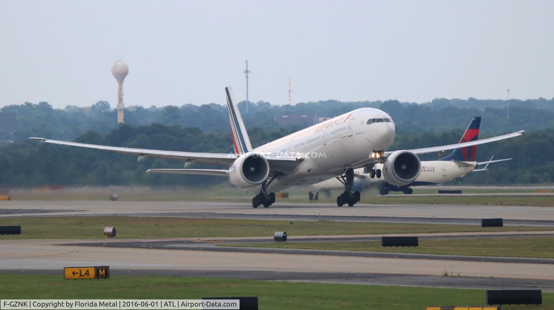 F-GZNK, 2011 Boeing 777-328/ER C/N 39971, Air France