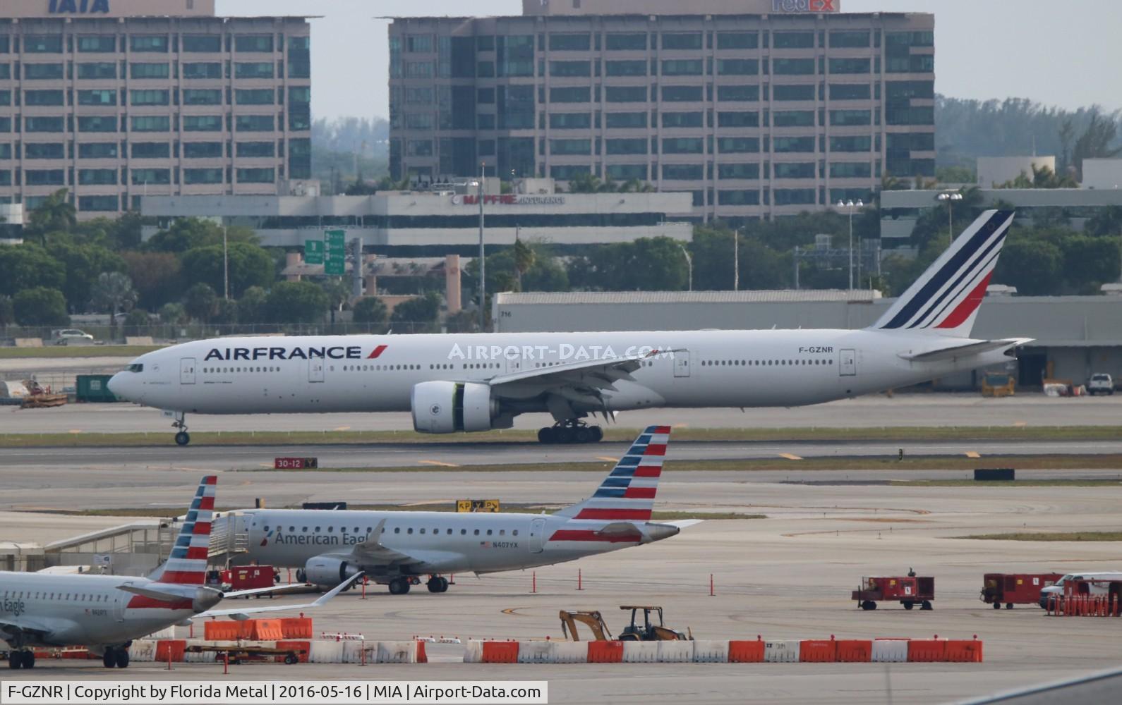 F-GZNR, 2015 Boeing 777-328/ER C/N 44553, Air France