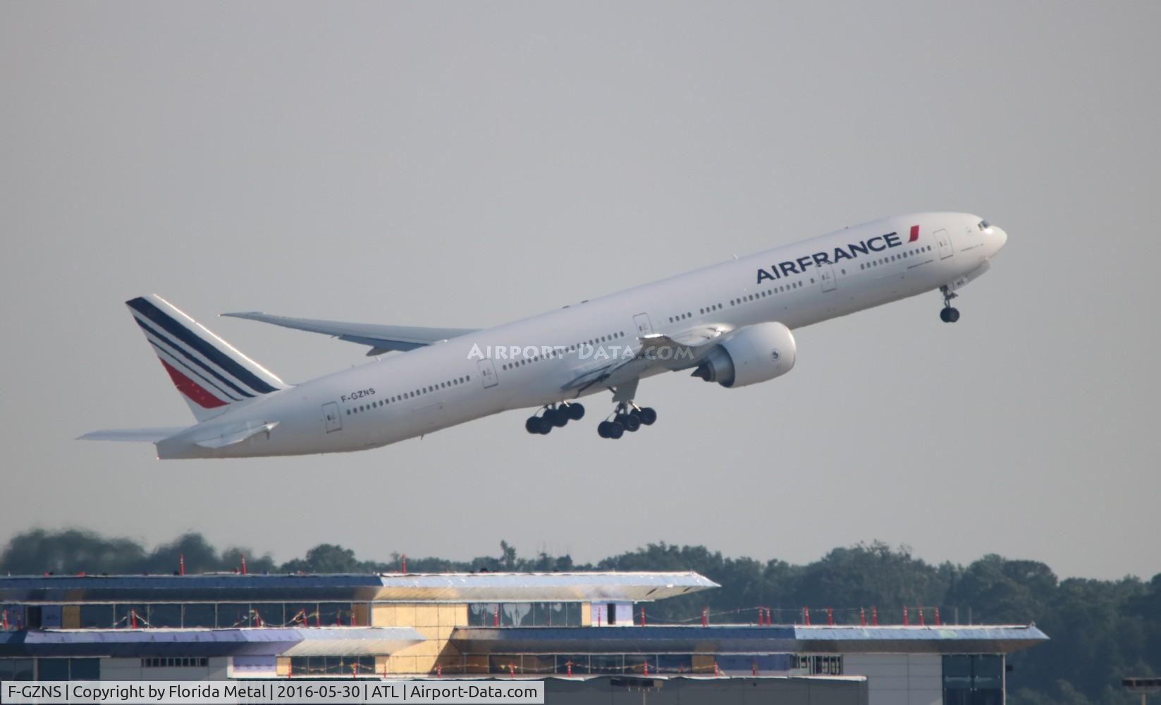 F-GZNS, 2015 Boeing 777-328/ER C/N 39970, Air France