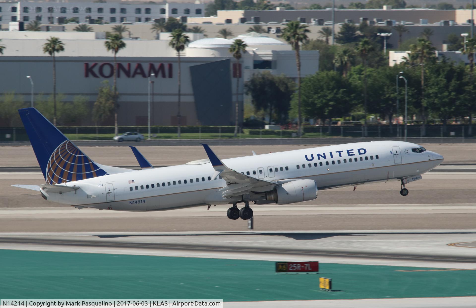 N14214, 1998 Boeing 737-824 C/N 28774, Boeing 737-800