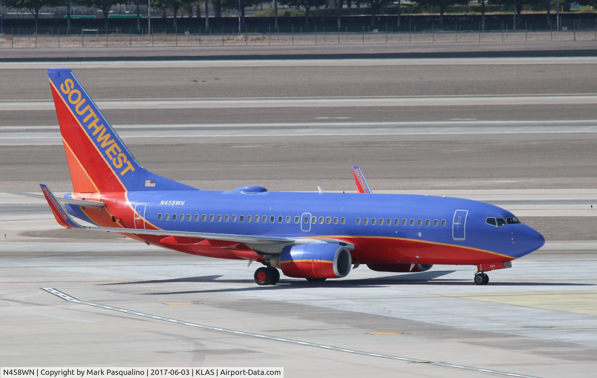 N458WN, 2004 Boeing 737-7H4 C/N 33857, Boeing 737-700