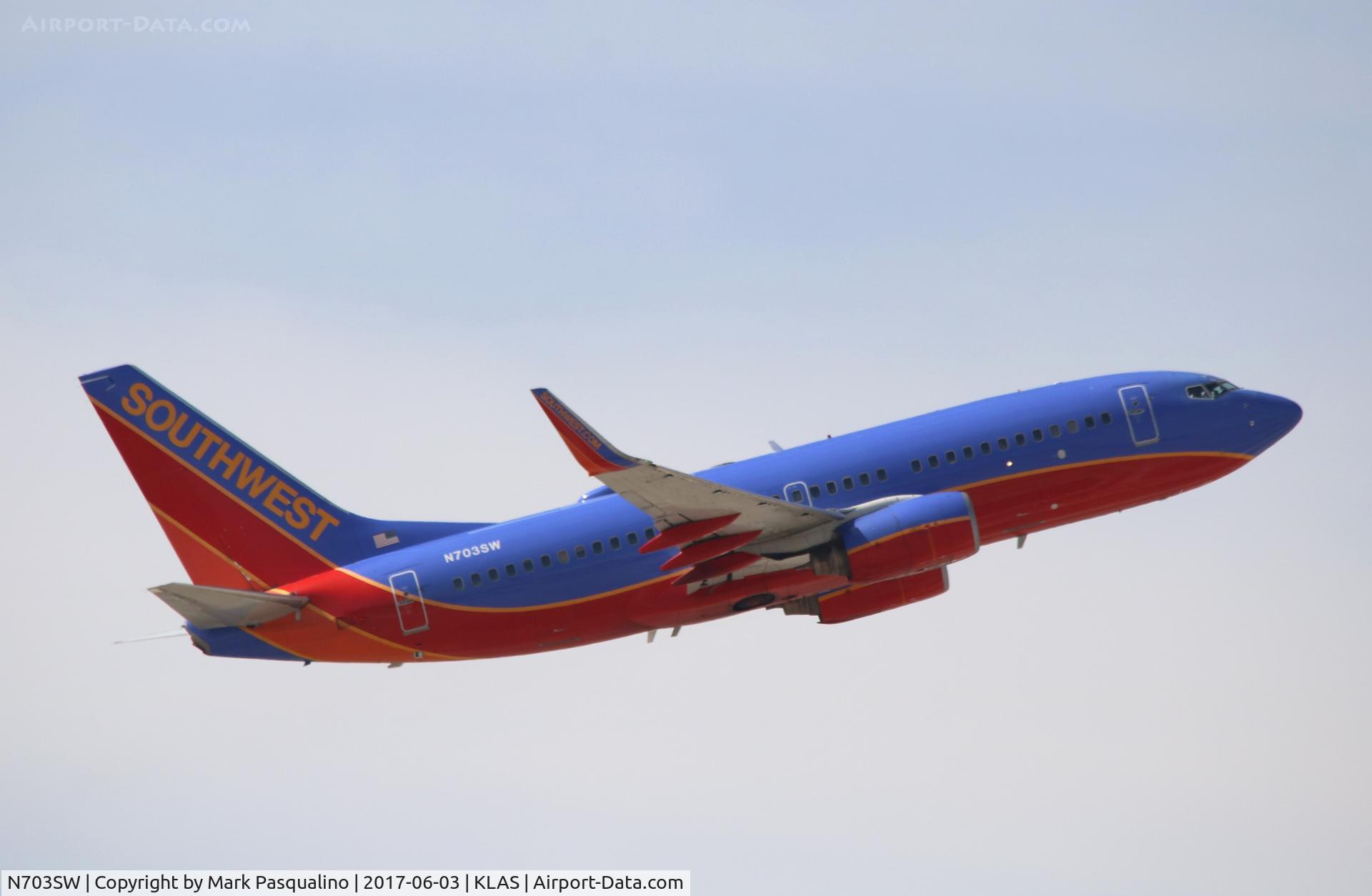 N703SW, 1997 Boeing 737-7H4 C/N 27837, Boeing 737-700