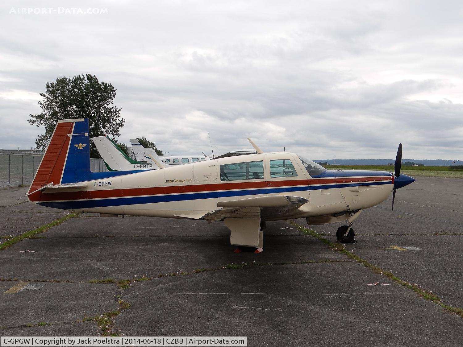C-GPGW, 1980 Mooney M20K C/N 25 0438, C-GPGW at Boundry Bay