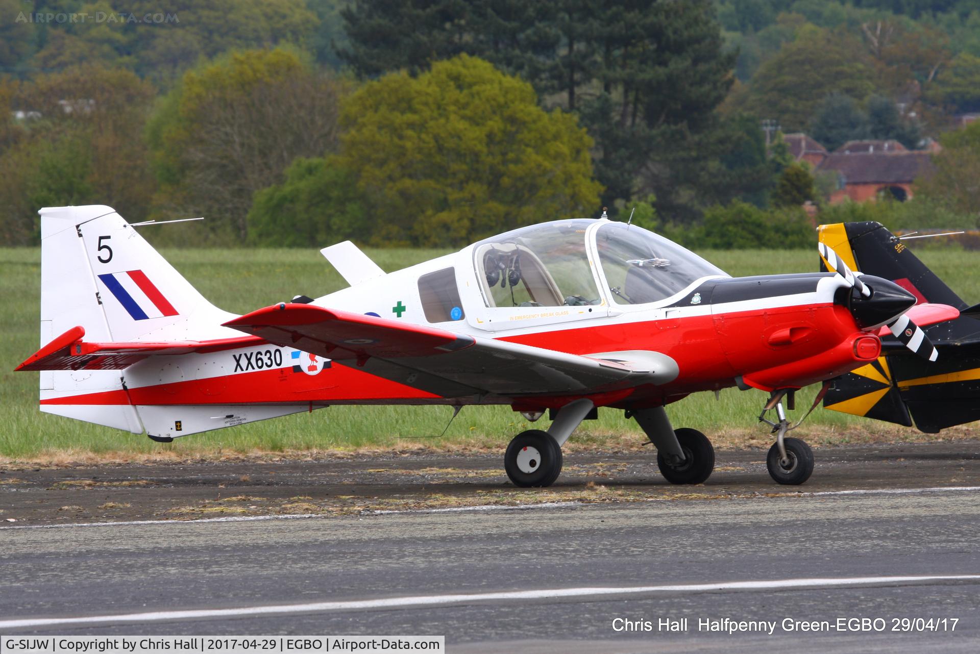 G-SIJW, 1974 Scottish Aviation Bulldog Series 120 Model 121 C/N BH120/295, at the Radial & Trainer fly-in