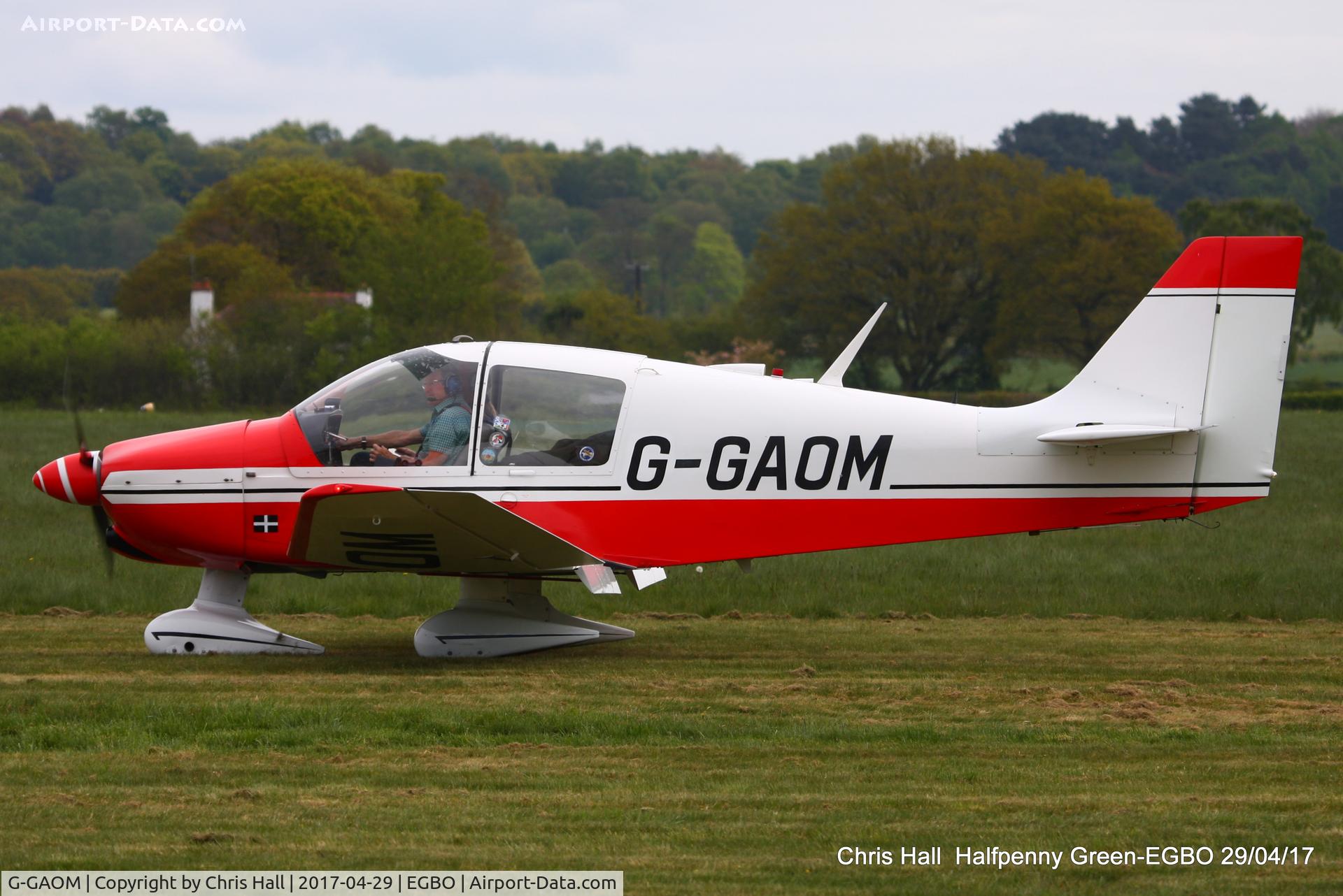 G-GAOM, 1977 Robin DR-400-108  Dauphin 2+2 C/N 1220, at the Radial & Trainer fly-in