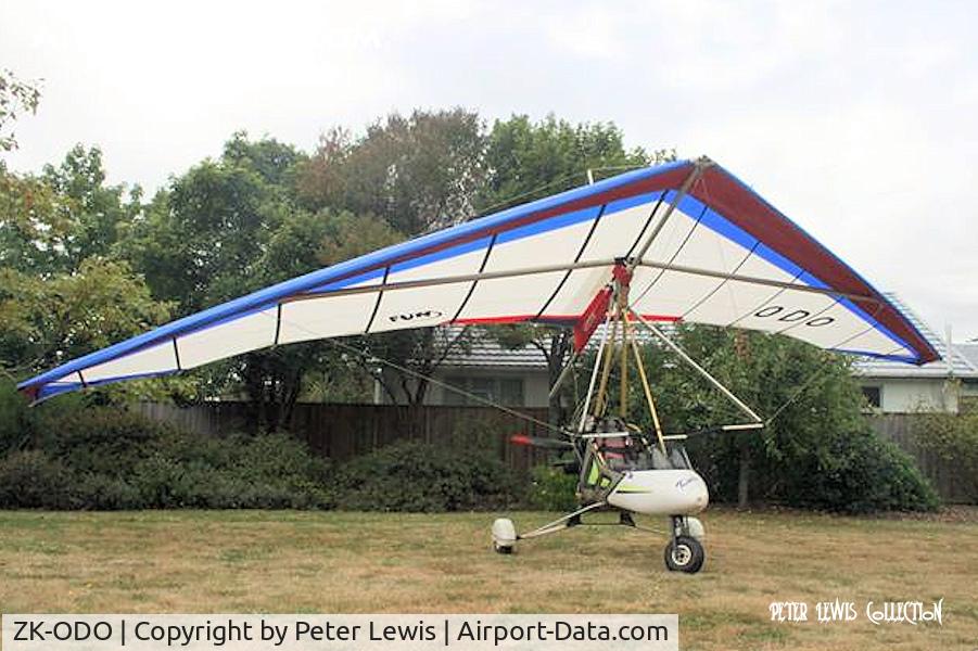 ZK-ODO, Robinson Trike/Pteranodon C/N PJR001/MAANZ/498, T L Bennett, Awanui