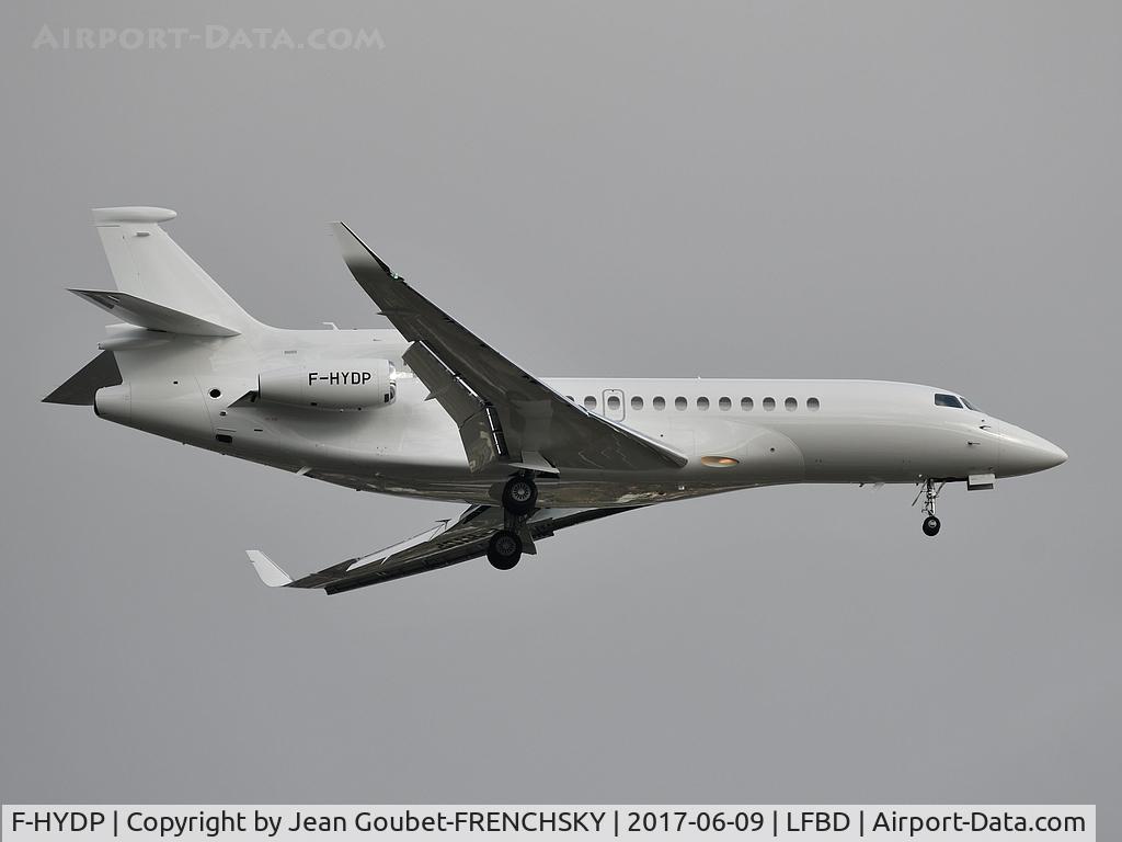 F-HYDP, Dassault Falcon 8X C/N 413, private Falcon 7X landing runway 23 above my garden....