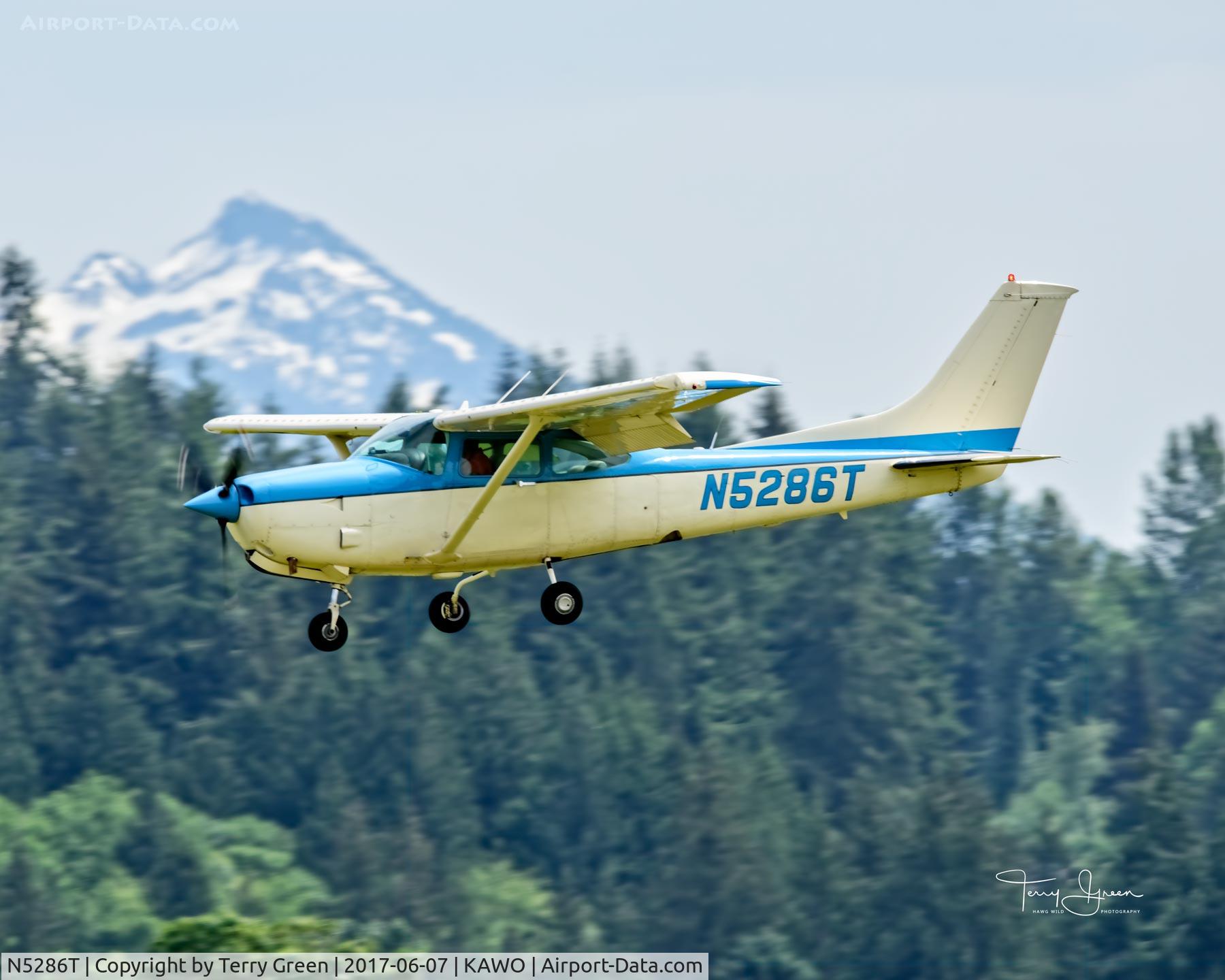 N5286T, 1984 Cessna R182 Skylane RG C/N R18201849, KAWO